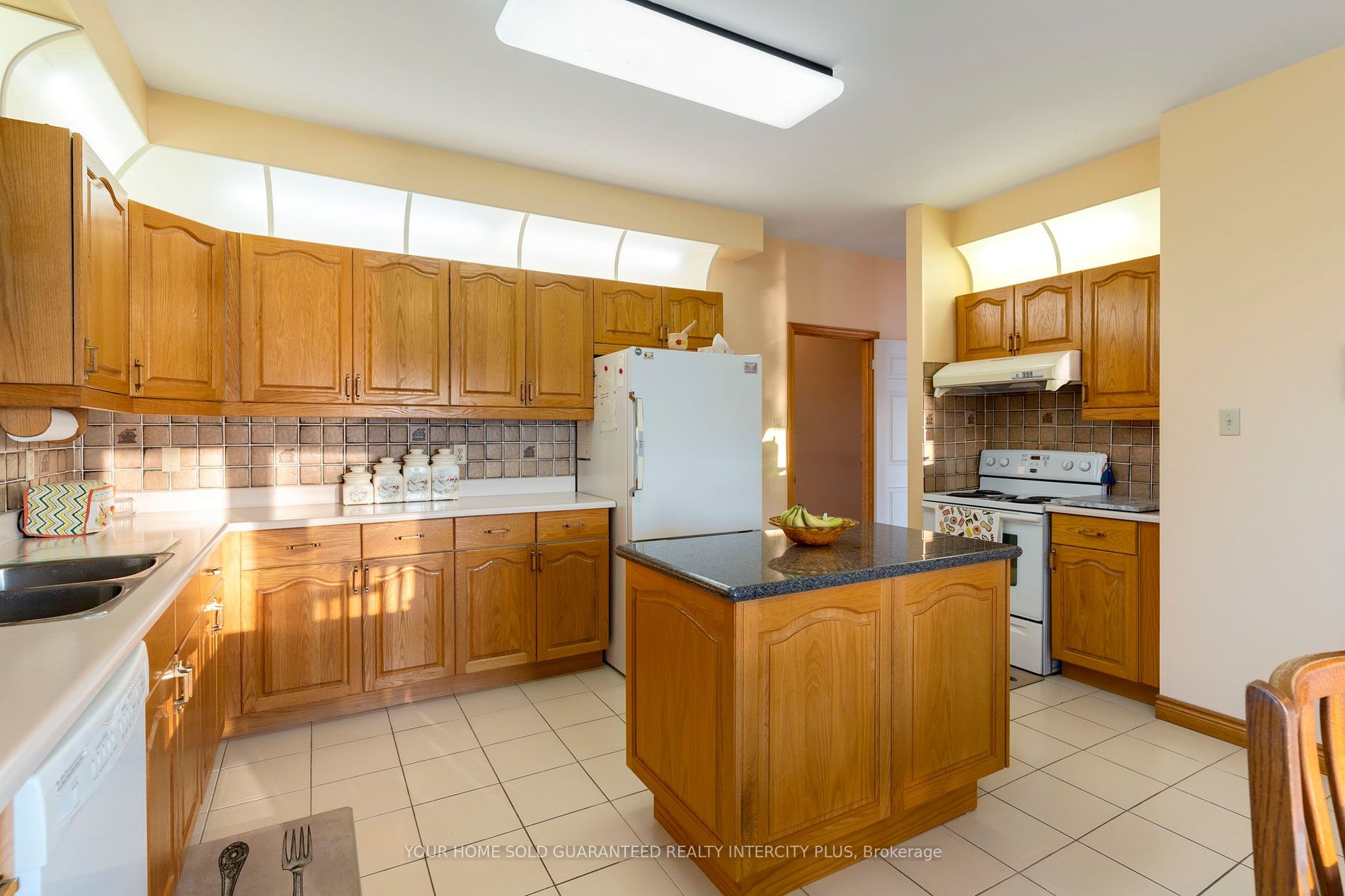 592 Fralicks Beach Rd