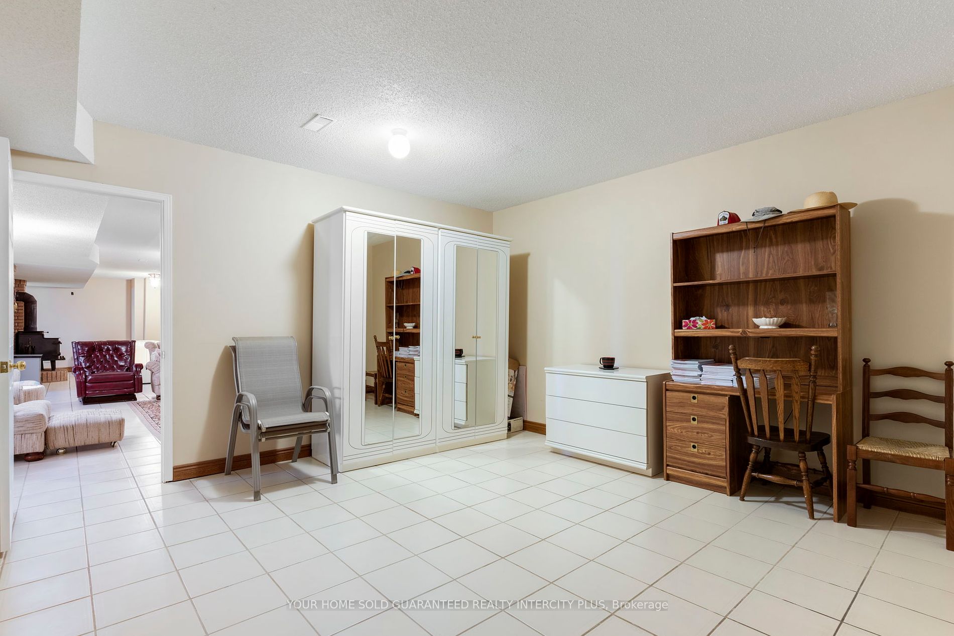 592 Fralicks Beach Rd