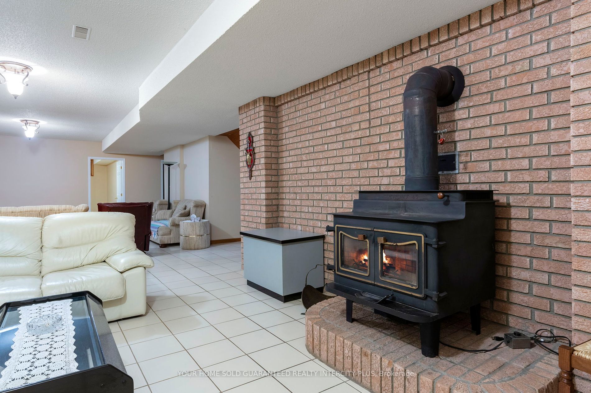 592 Fralicks Beach Rd