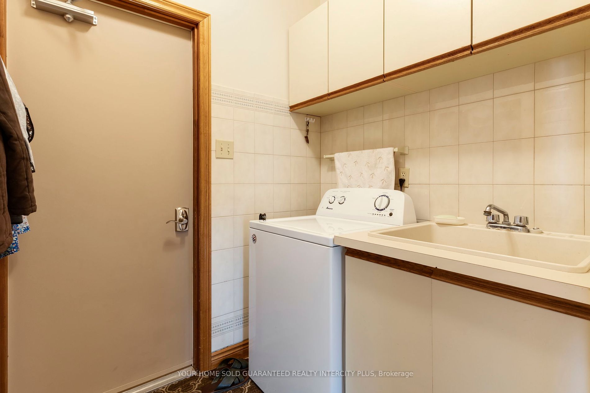 592 Fralicks Beach Rd