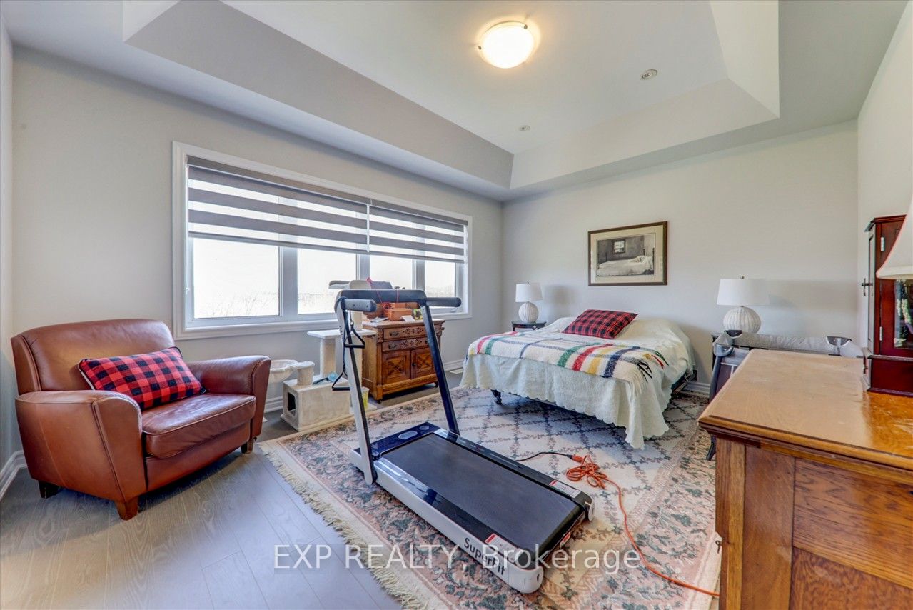 95 Bremner St