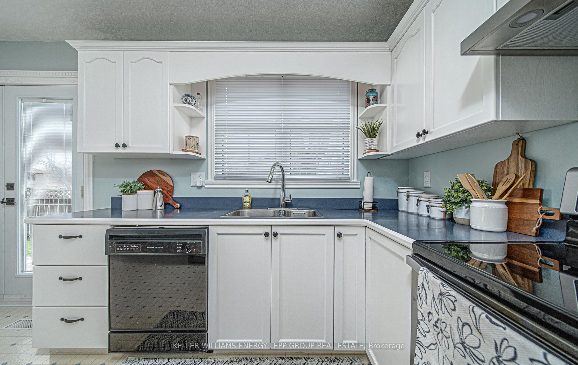 51 Roser Cres