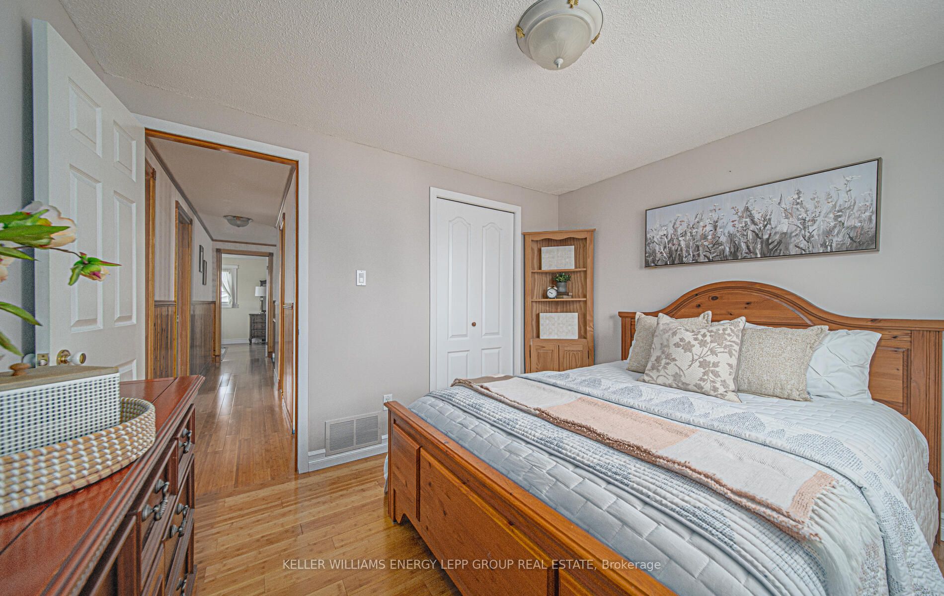 51 Roser Cres