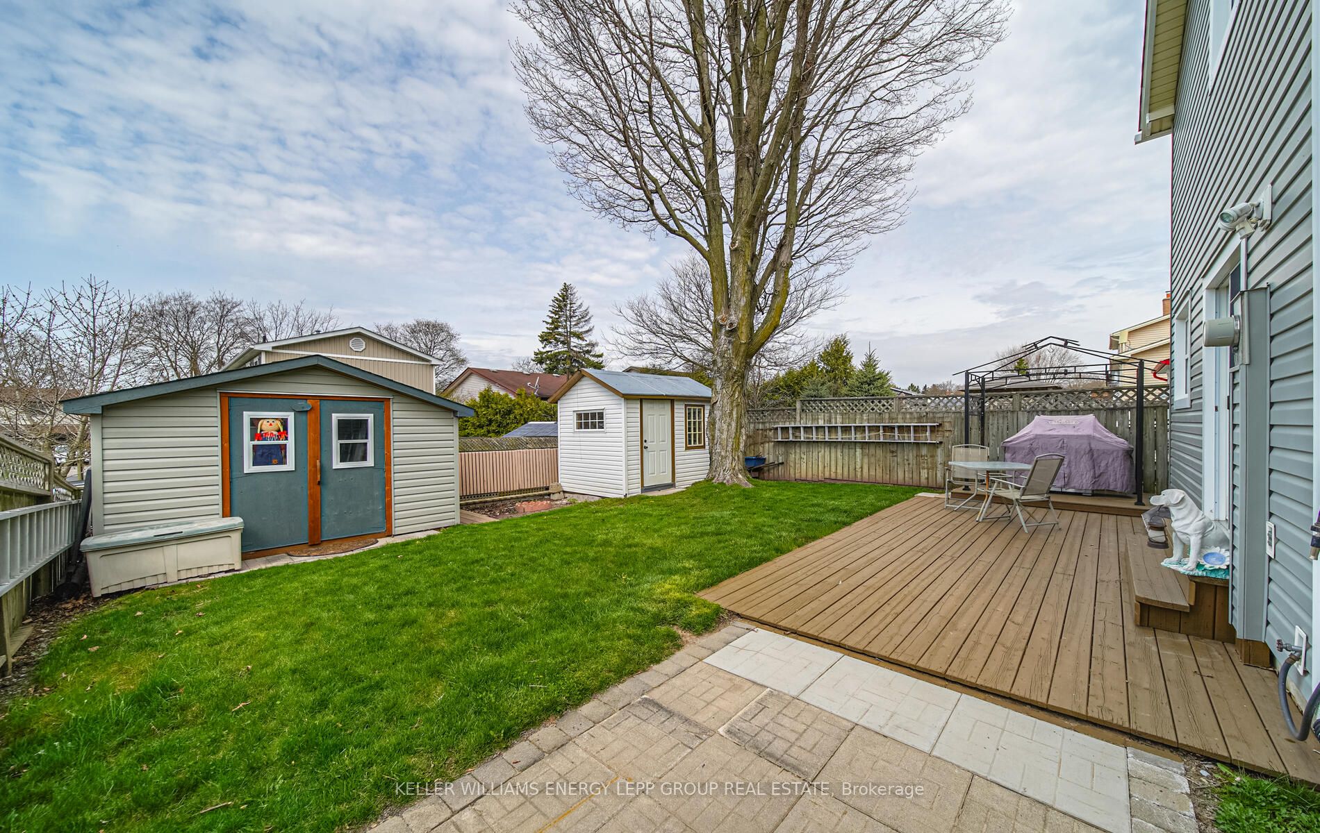 51 Roser Cres