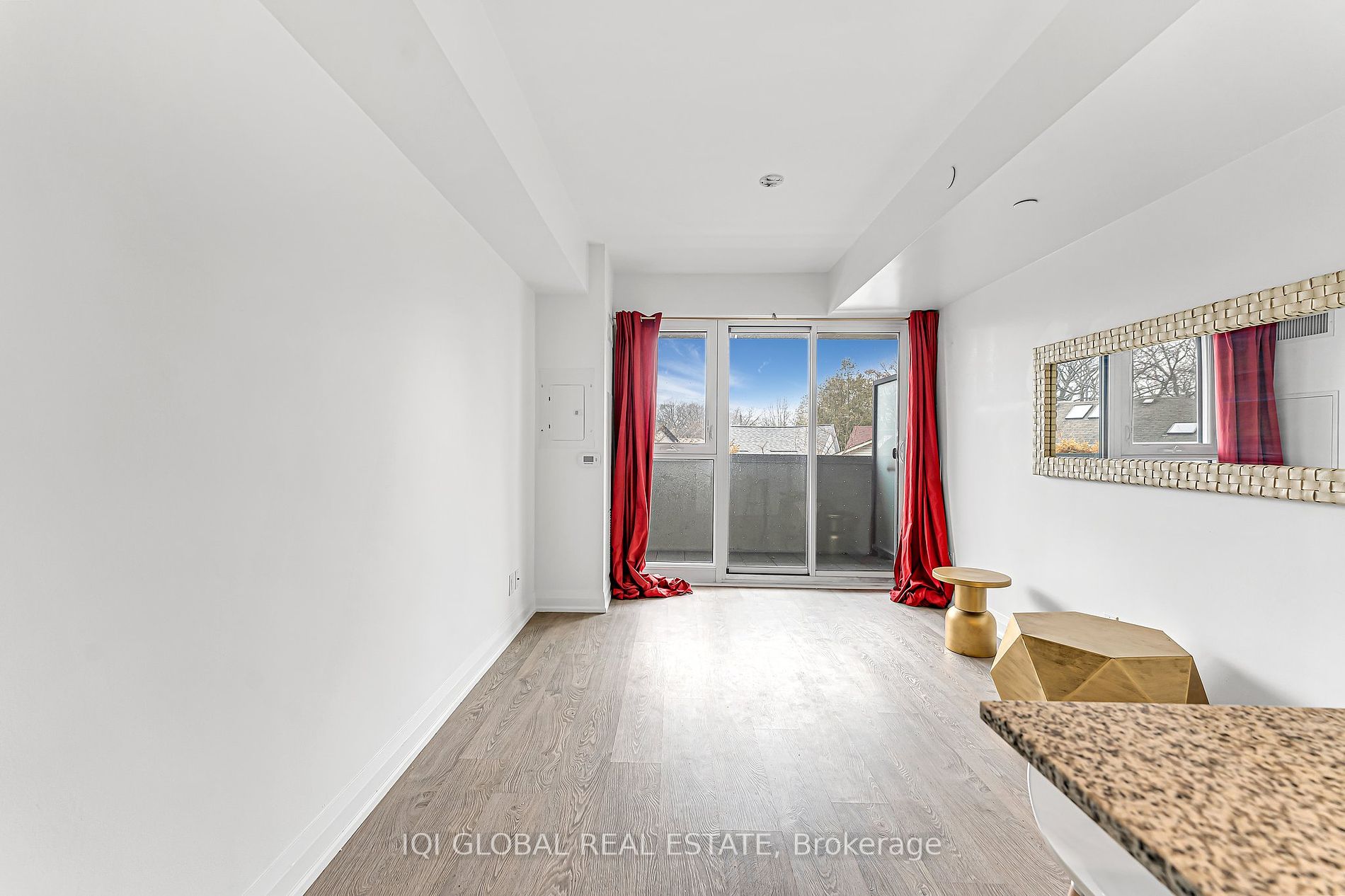 1400 Kingston Rd N, #207
