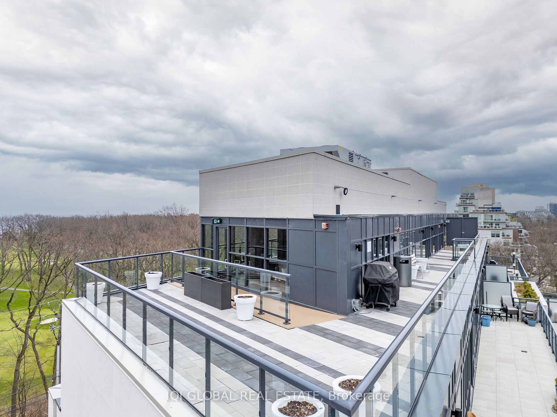 1400 Kingston Rd N, #207
