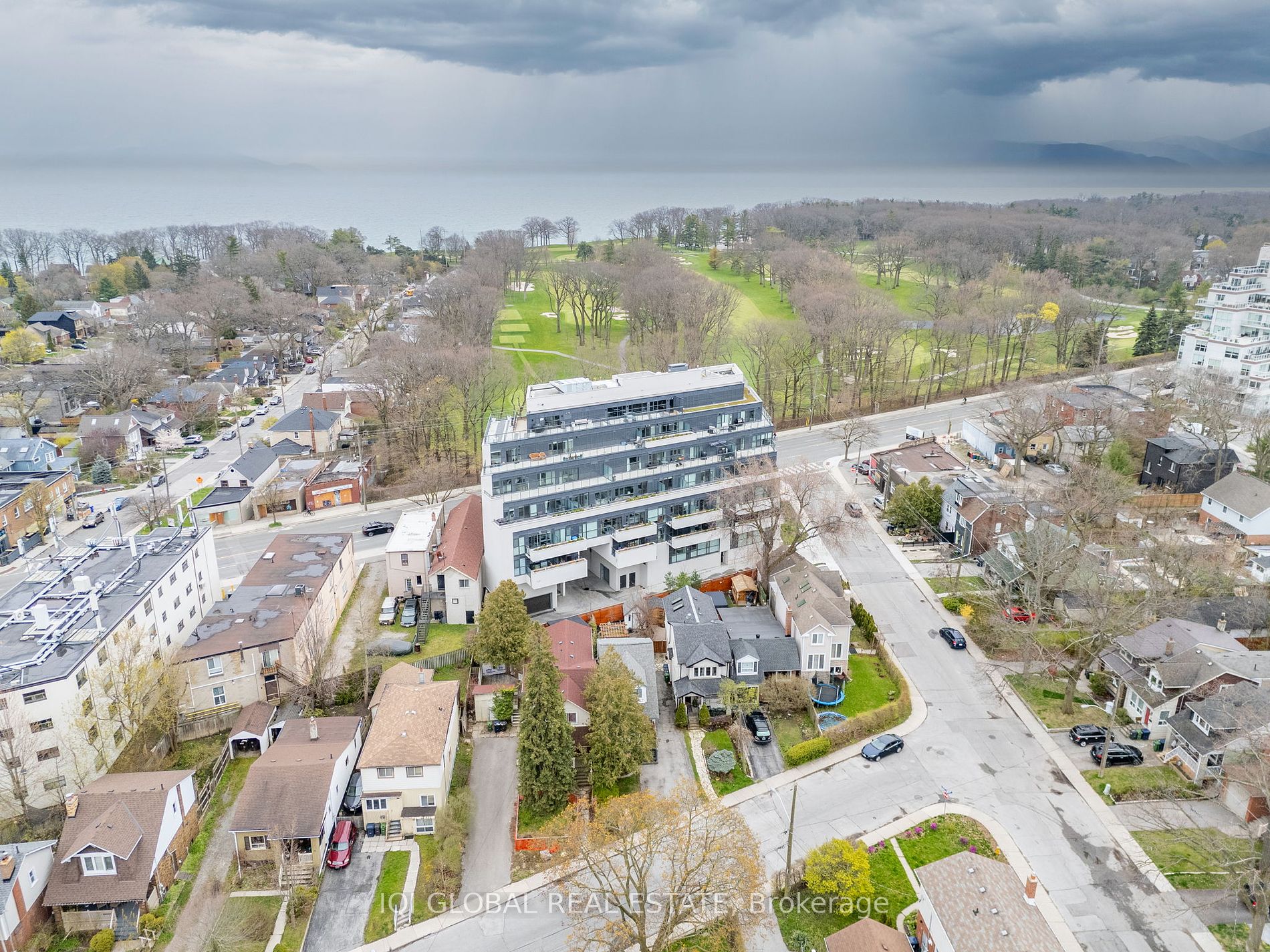 1400 Kingston Rd N, #207
