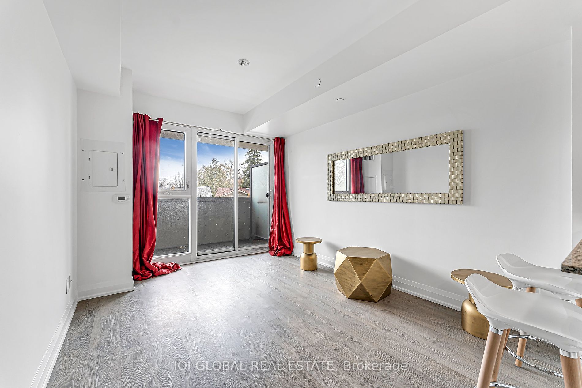 1400 Kingston Rd N, #207