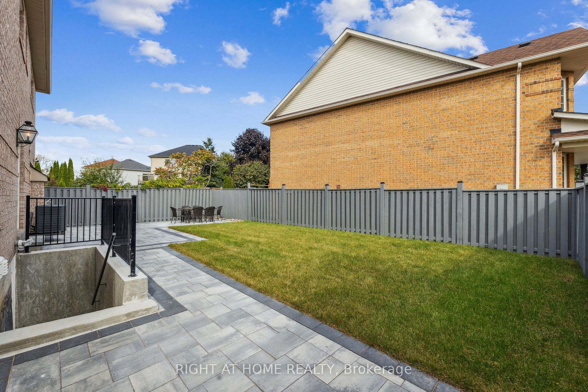 1010 Langford Street