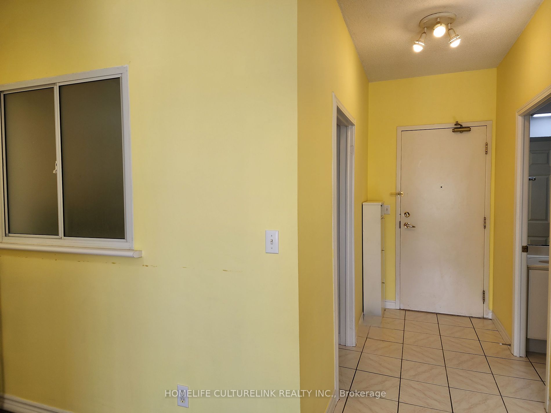 5039 Finch Avenue E, #109