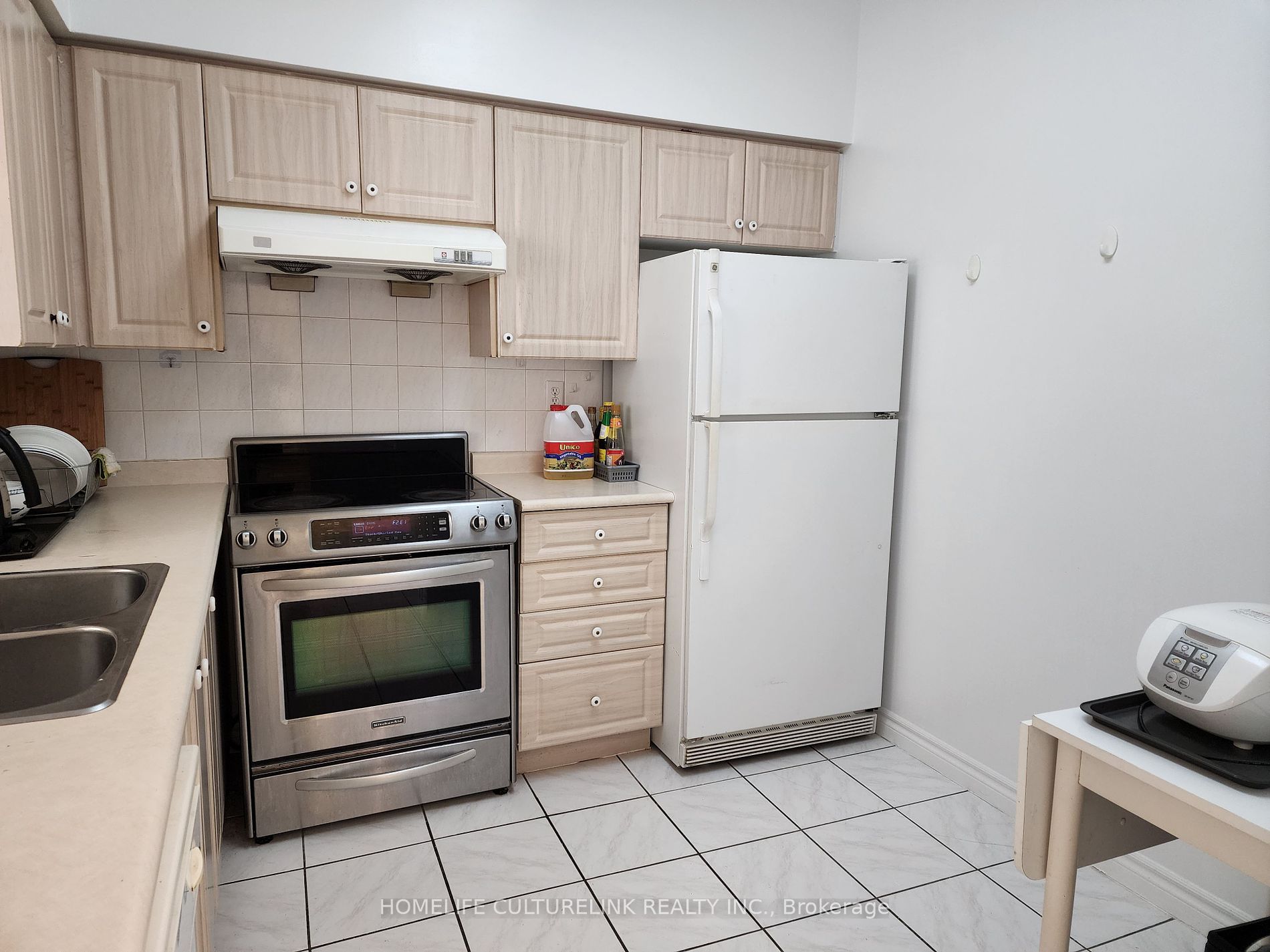 5039 Finch Avenue E, #109