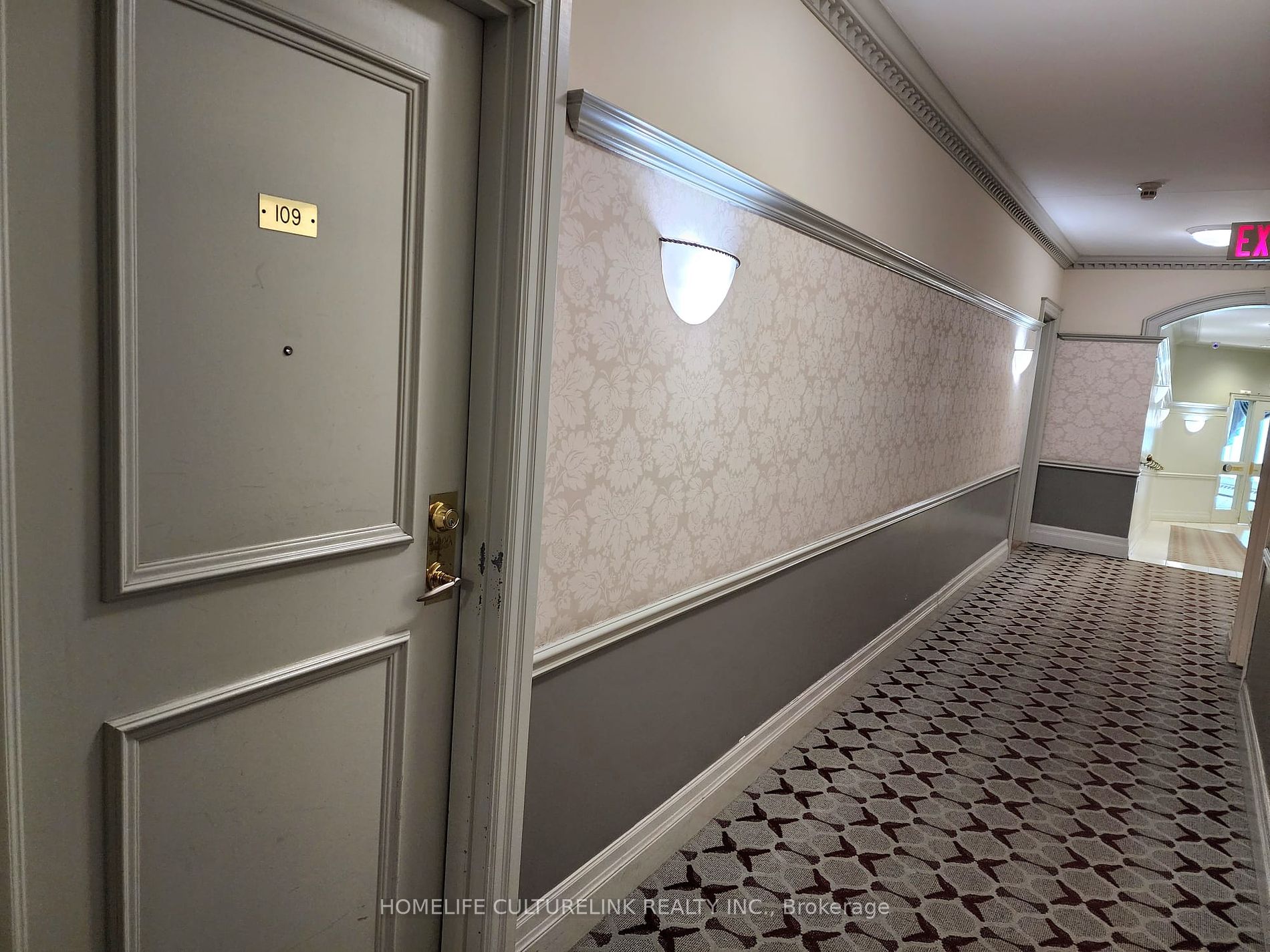 5039 Finch Avenue E, #109