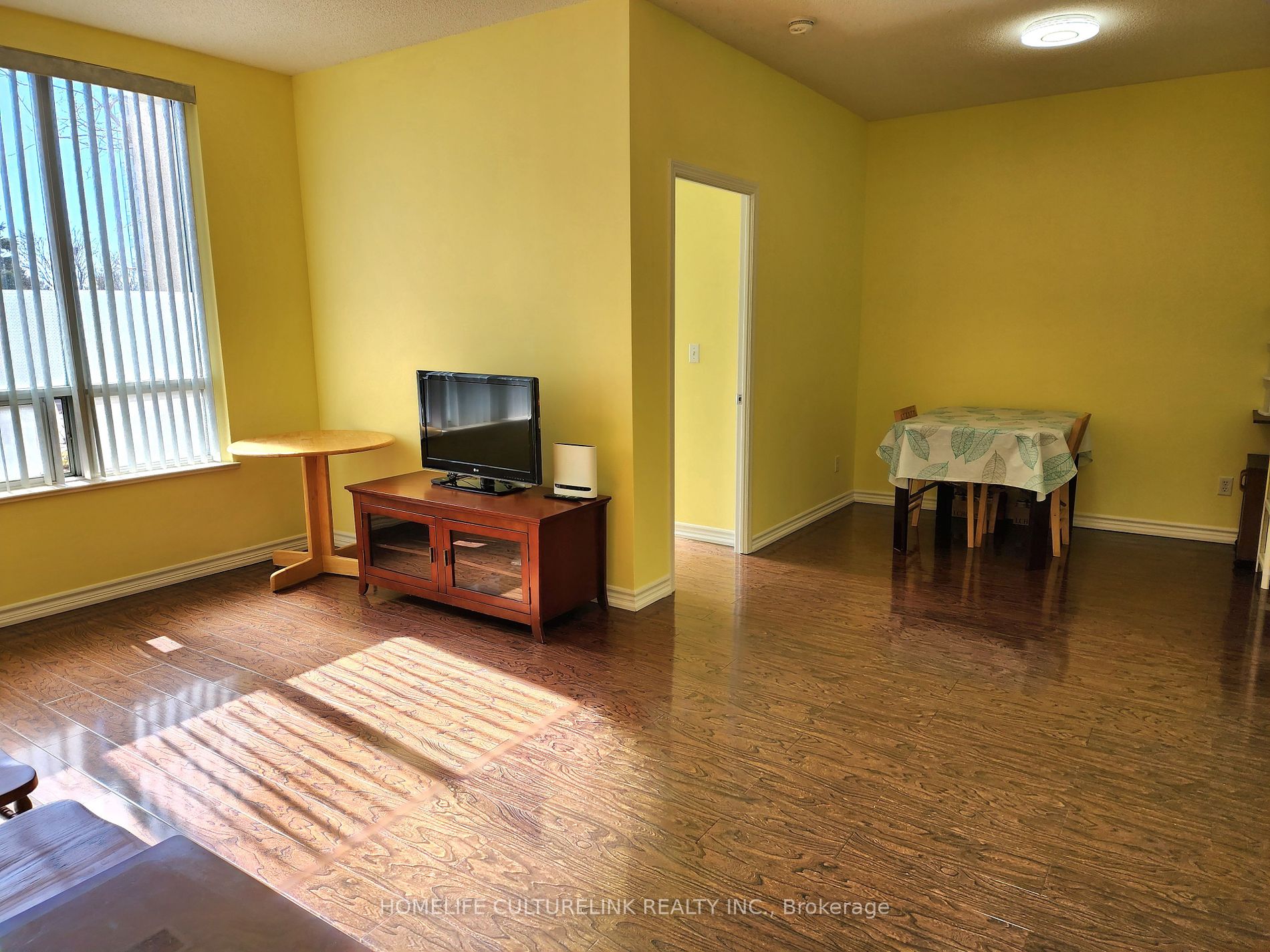 5039 Finch Avenue E, #109