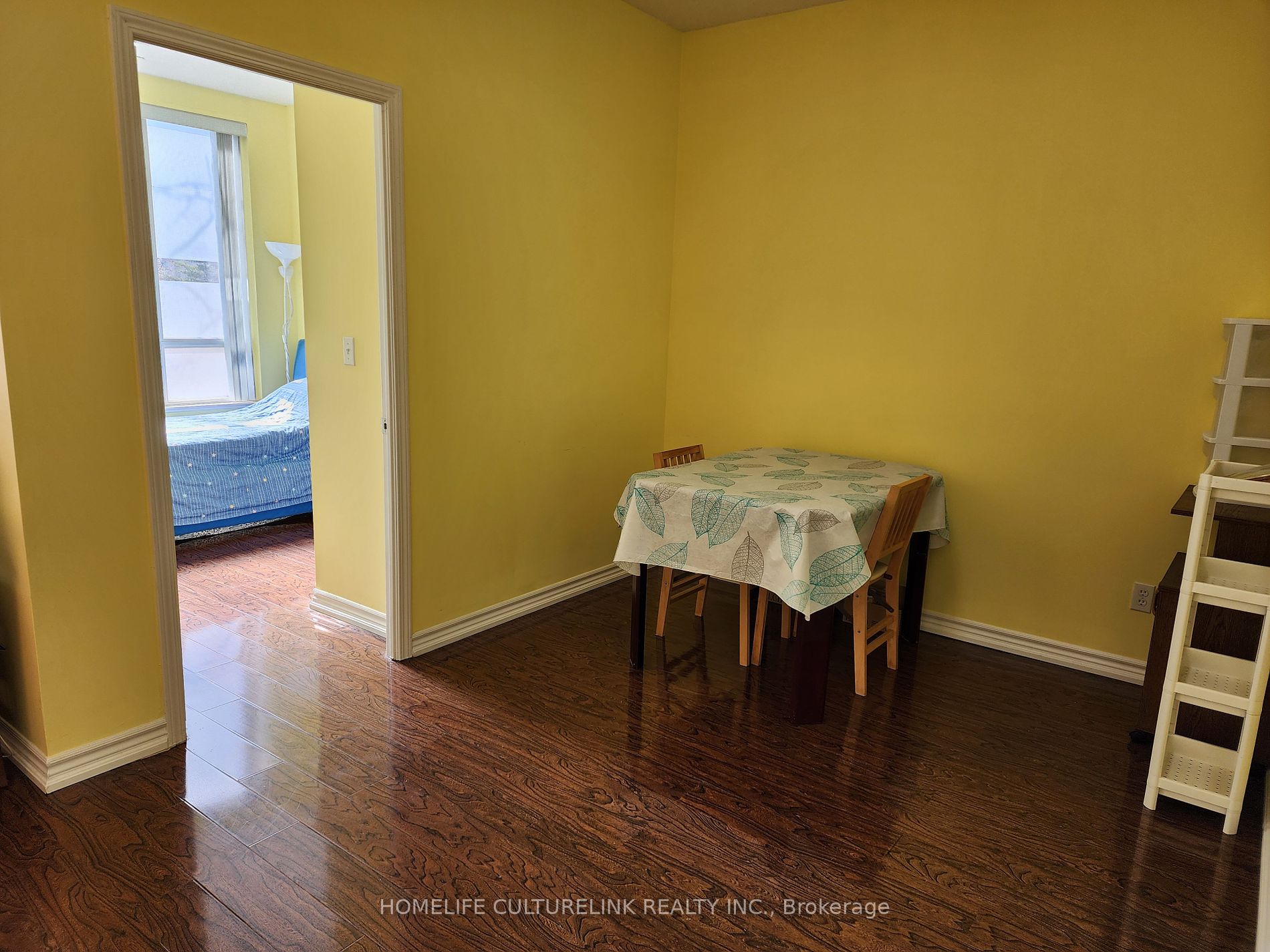 5039 Finch Avenue E, #109