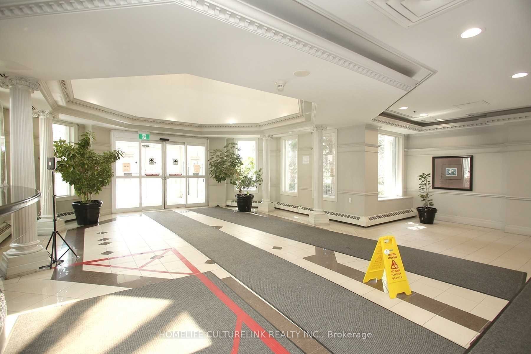 5039 Finch Avenue E, #109