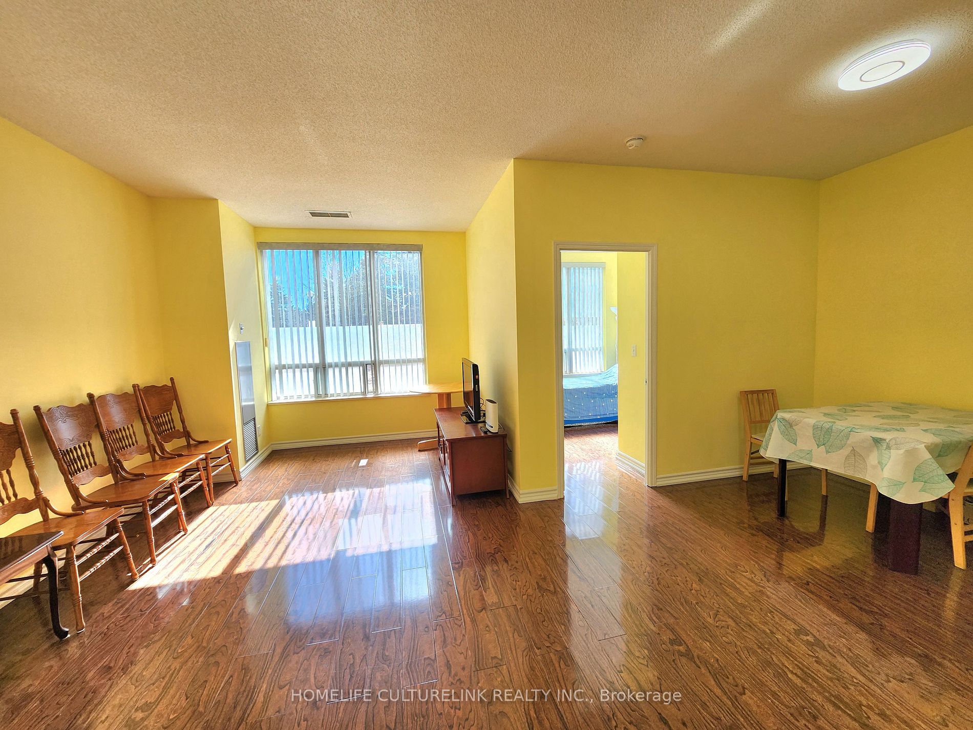 5039 Finch Avenue E, #109