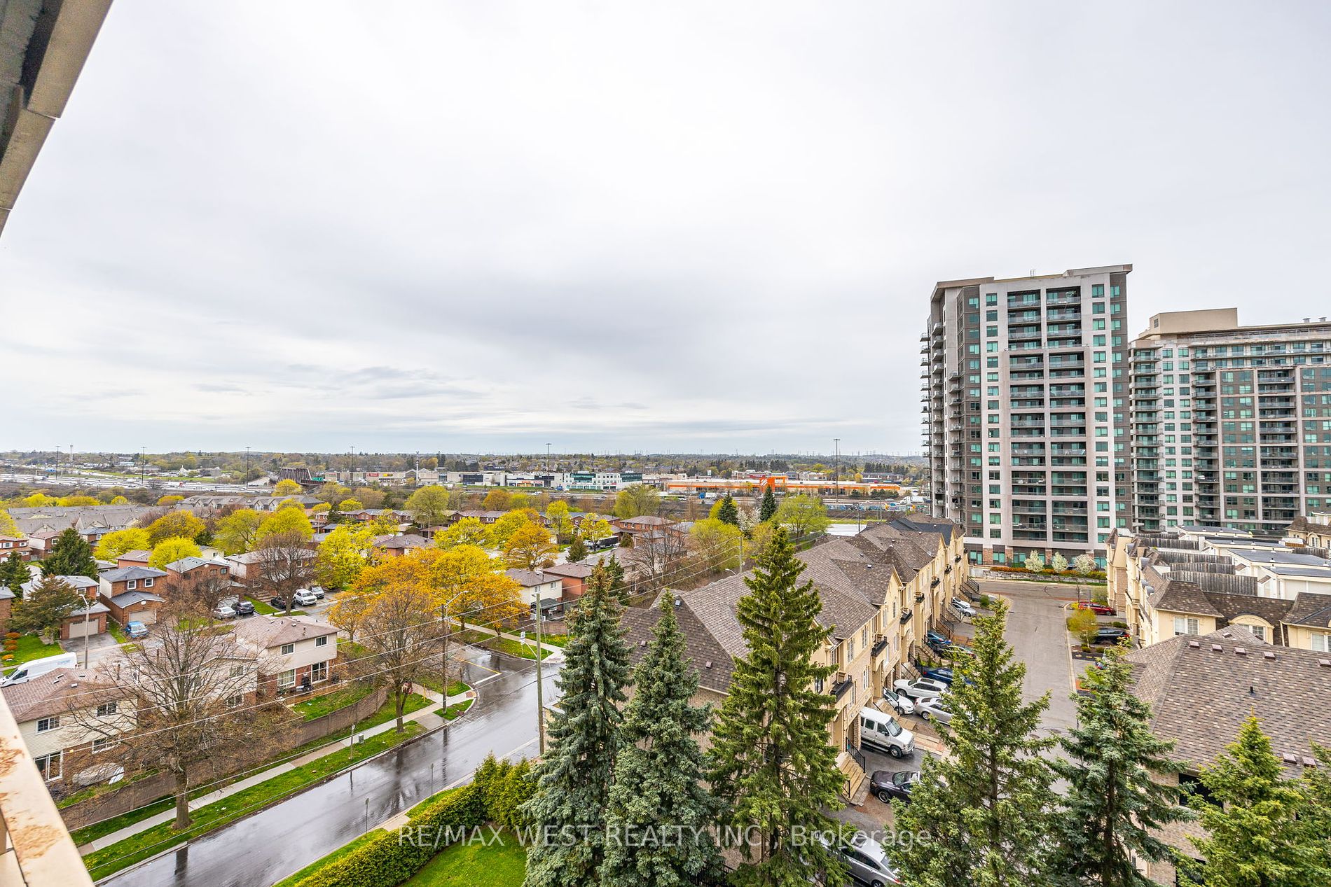 1210 Radom Street, #910