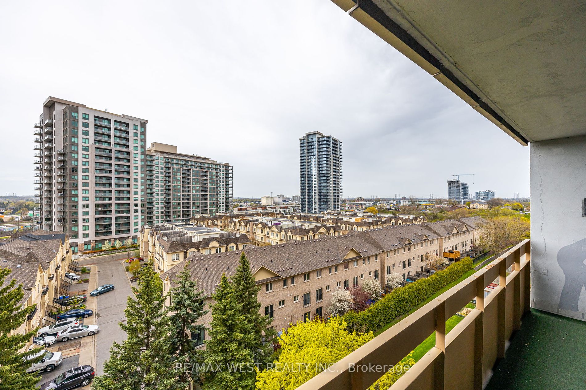 1210 Radom Street, #910