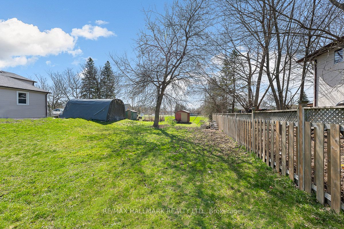 2030 Ritson Road N