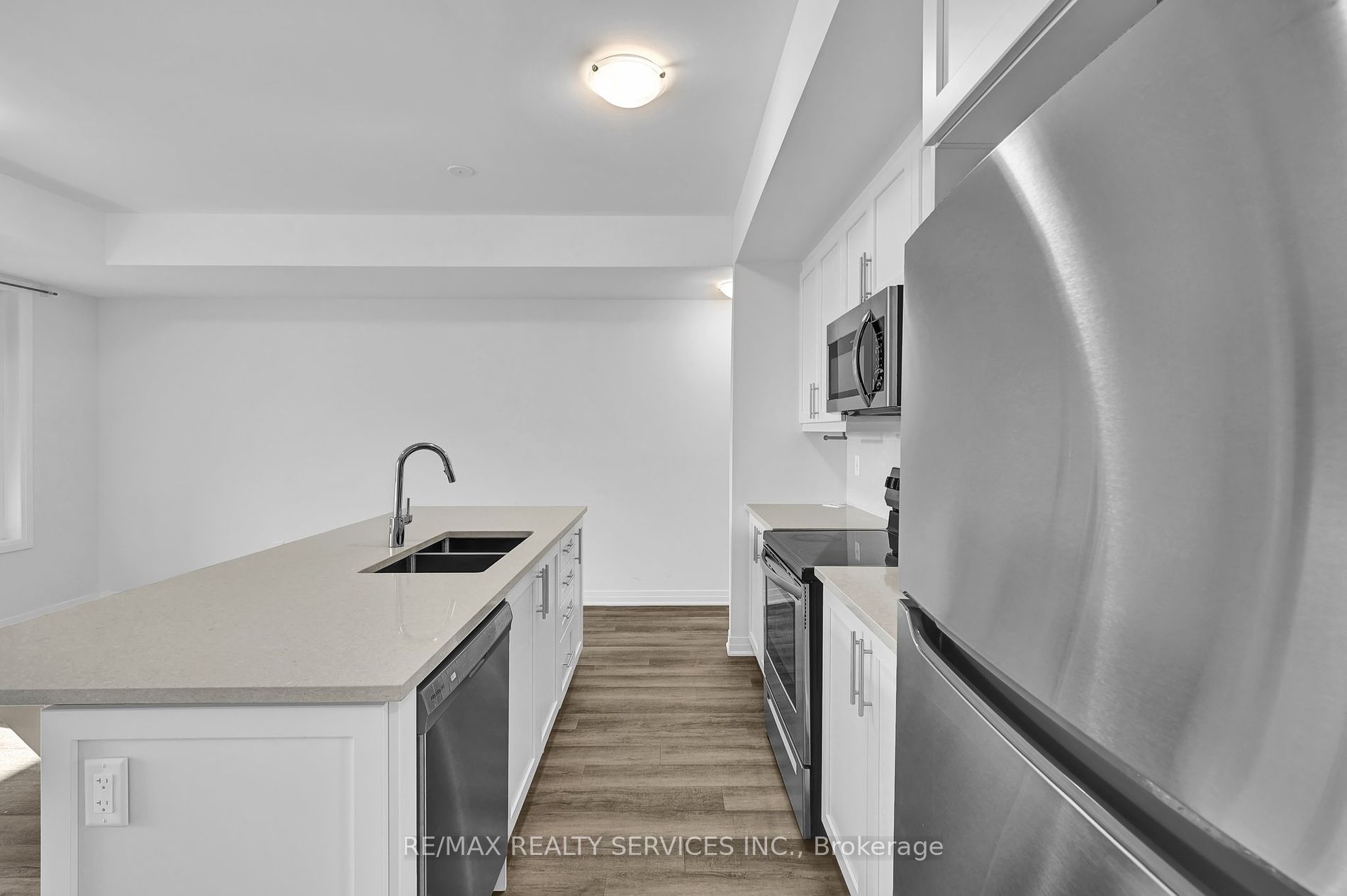 1034 Reflection Place, #406