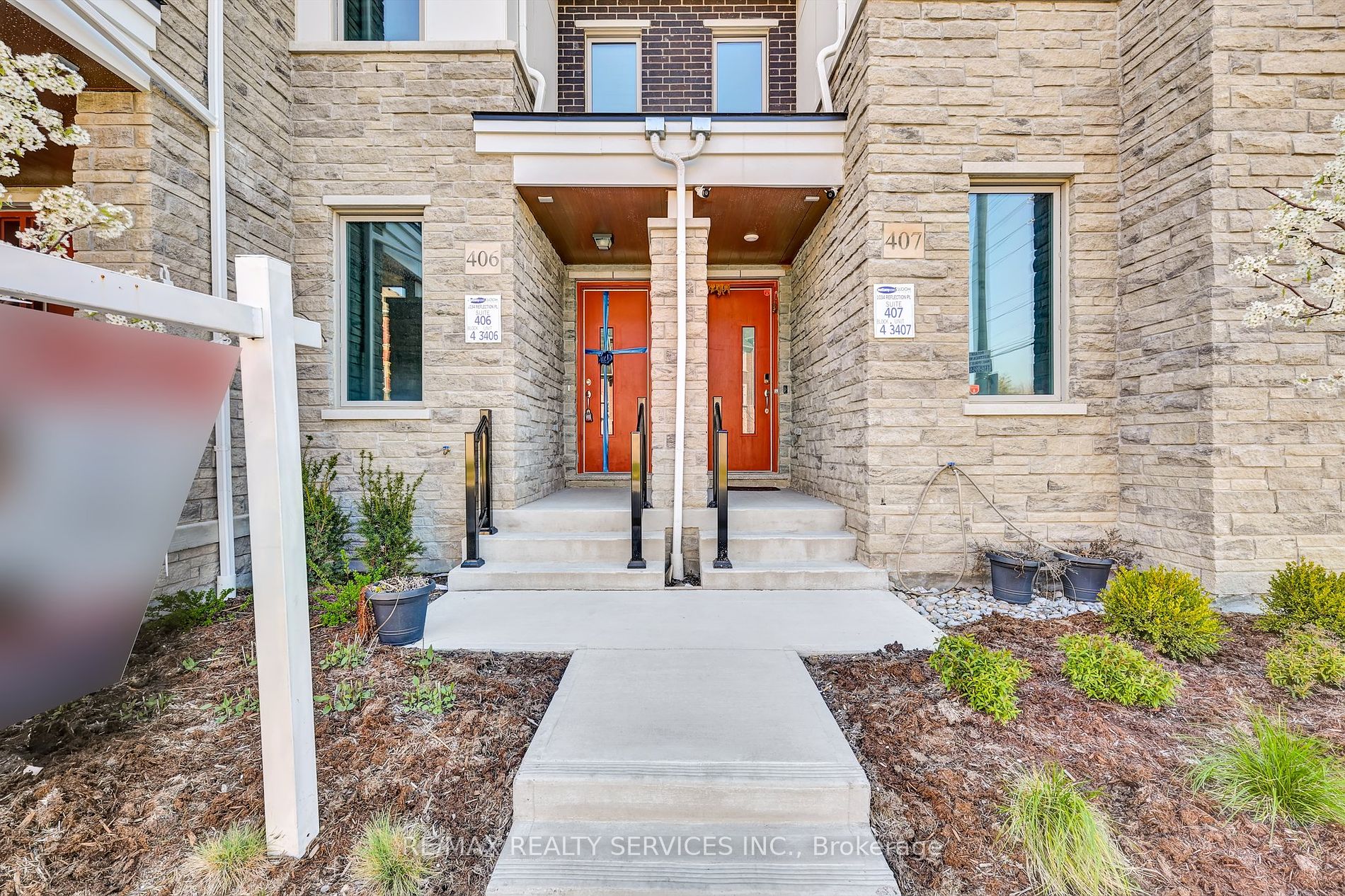 1034 Reflection Place, #406