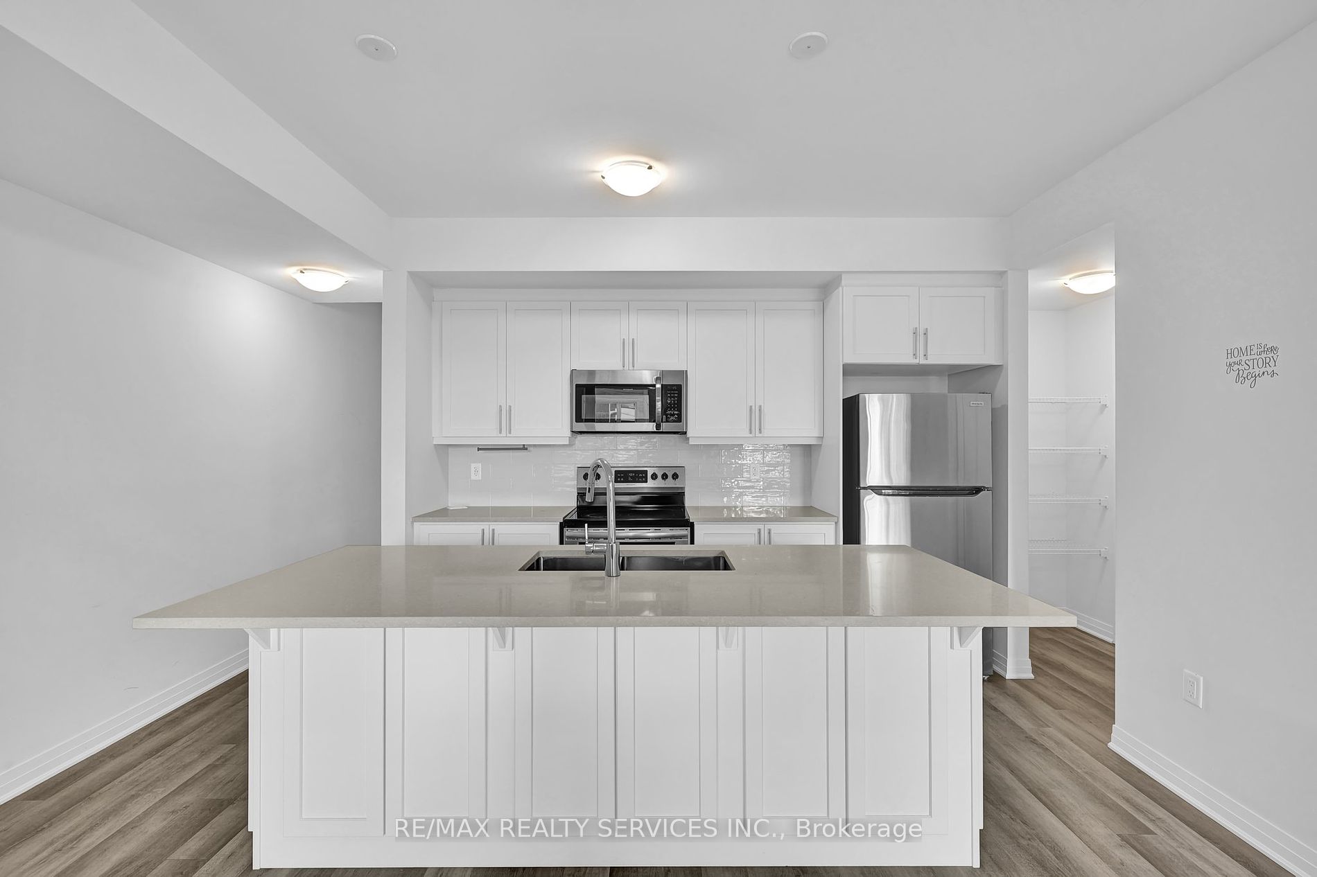1034 Reflection Place, #406