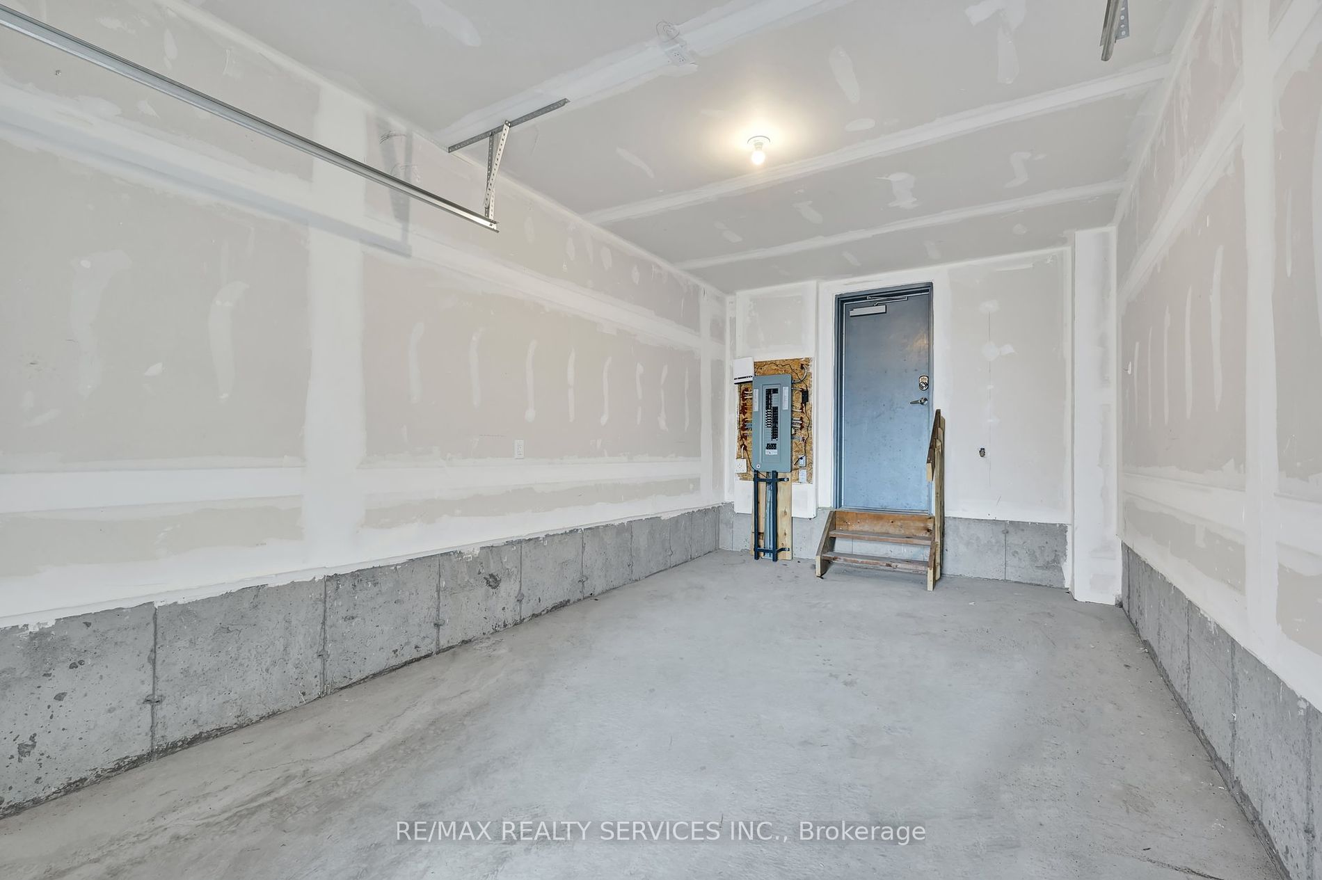 1034 Reflection Place, #406