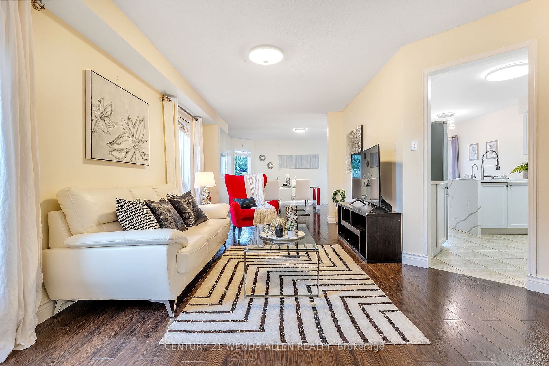 10 Harmer Dr