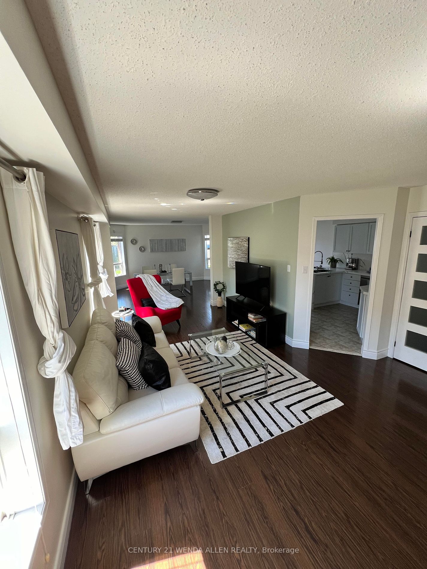 10 Harmer Dr