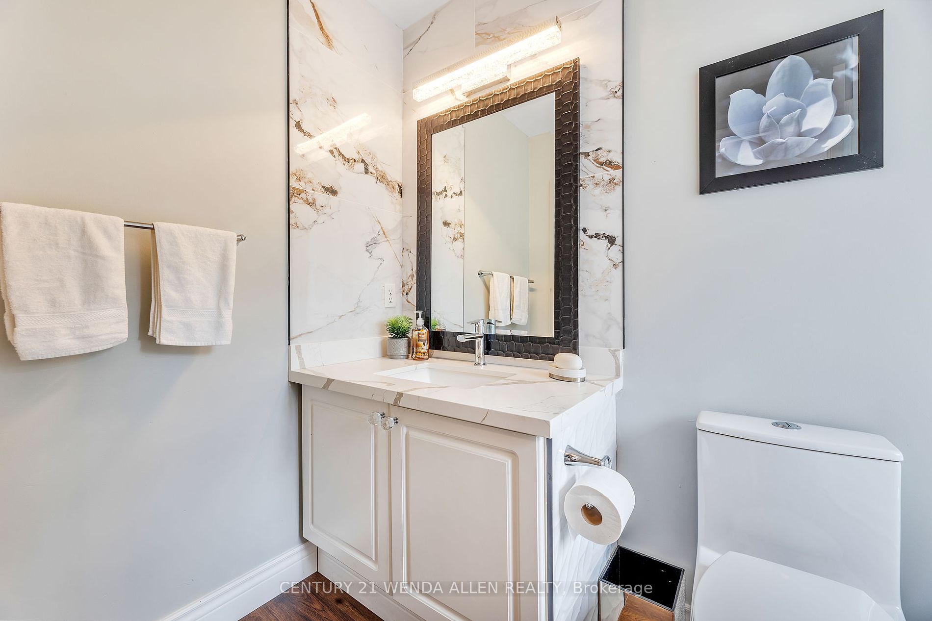 10 Harmer Dr