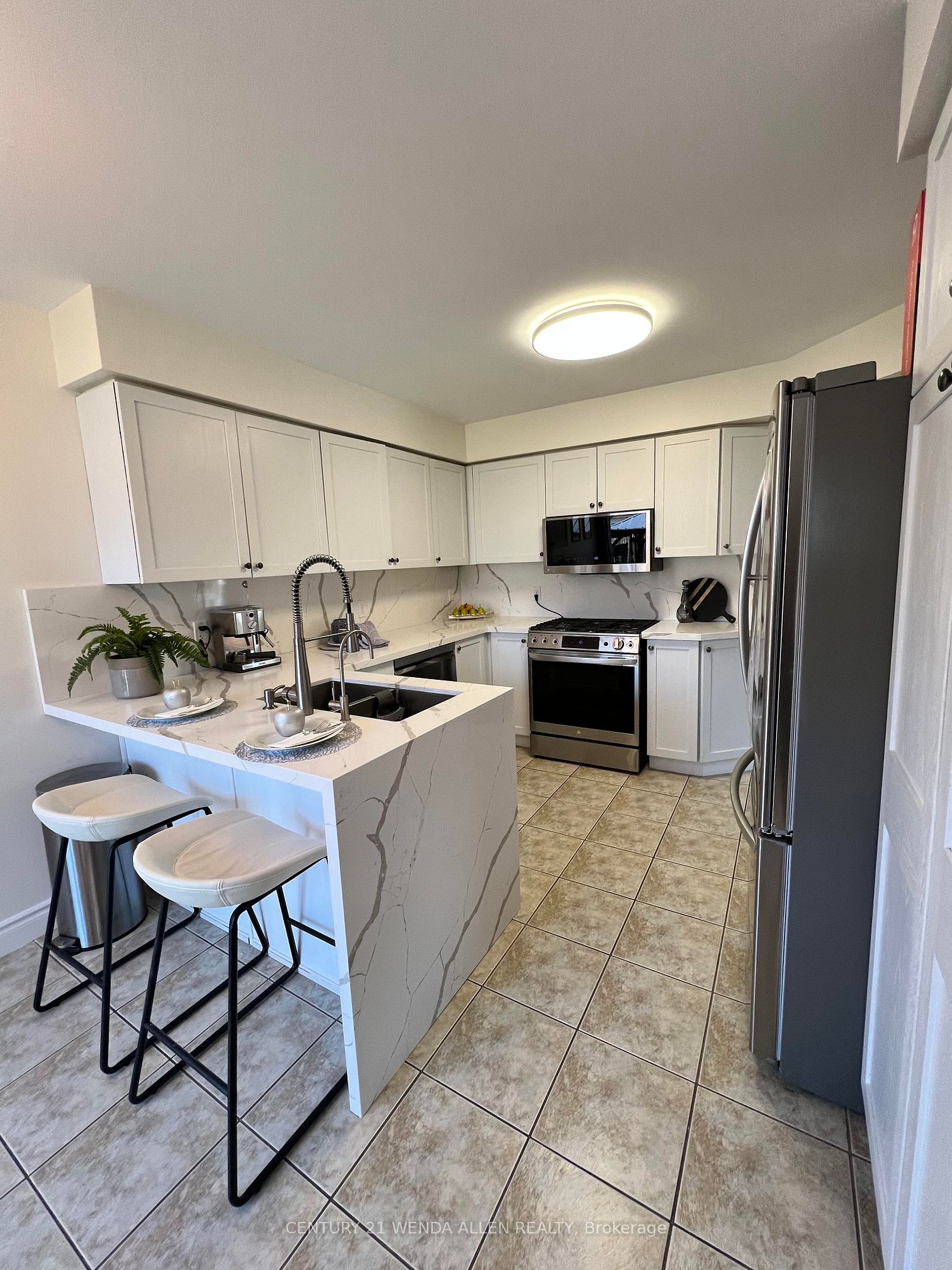 10 Harmer Dr