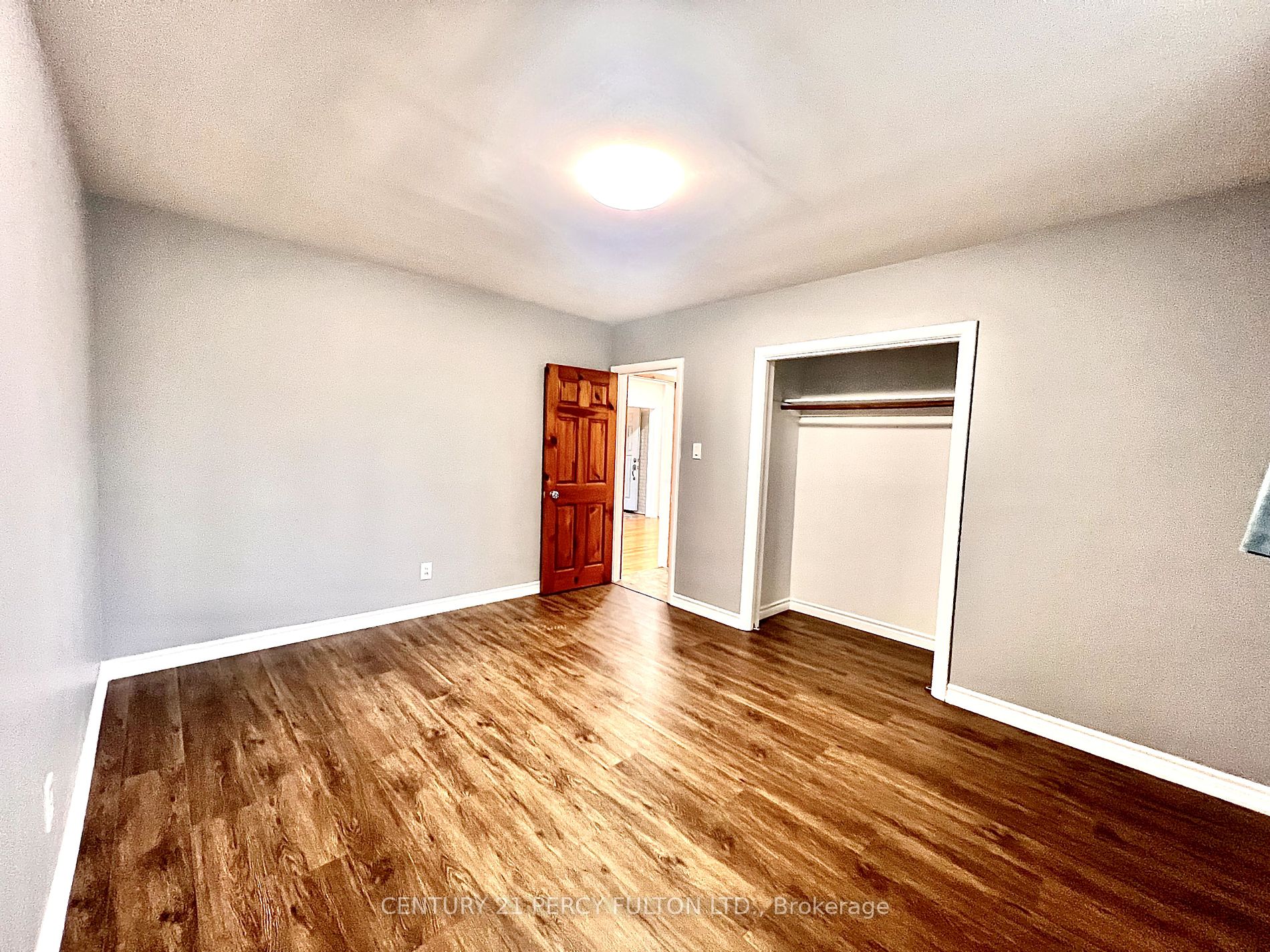 27 Willow Park Dr