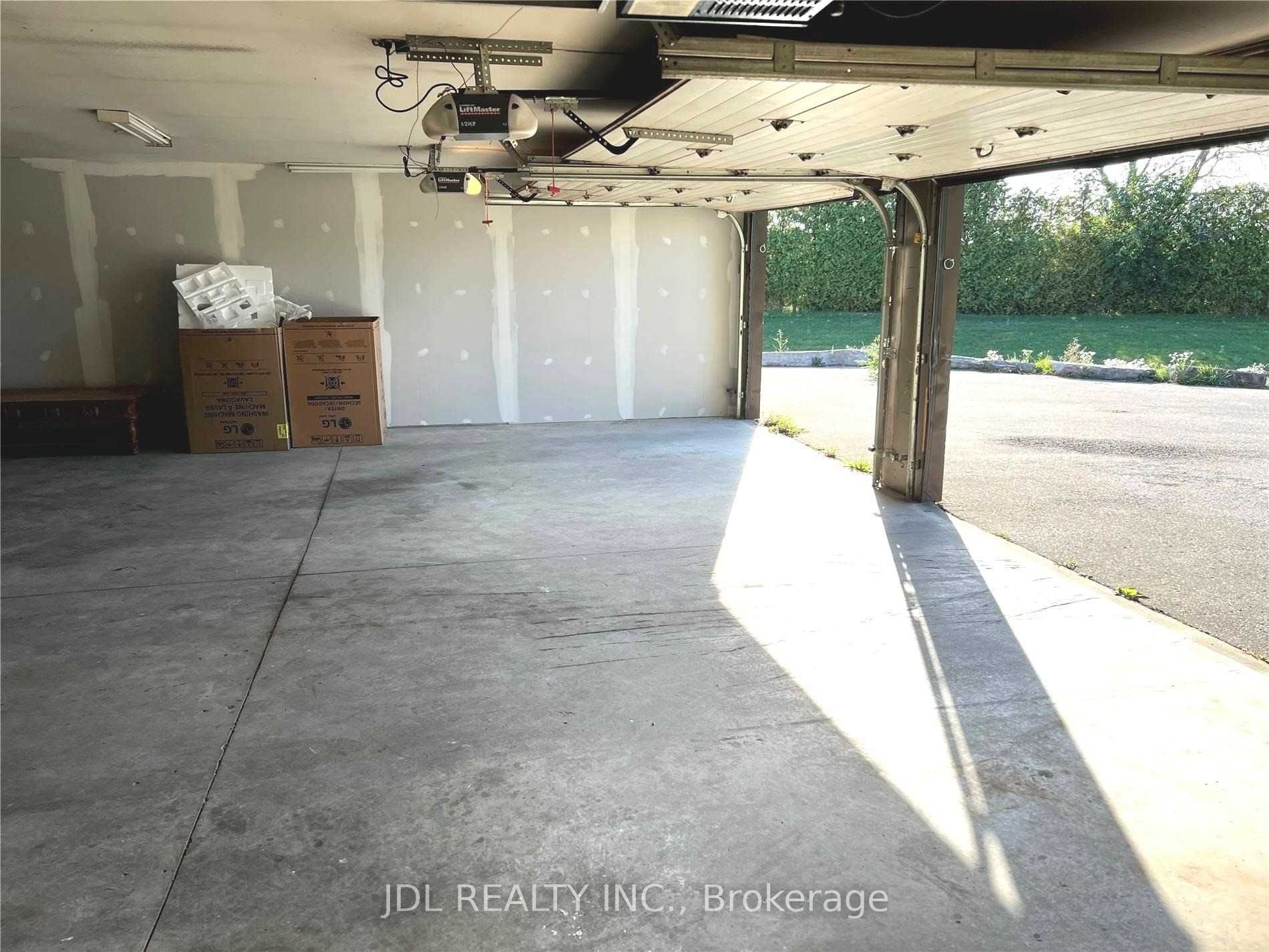 2614 Head Road