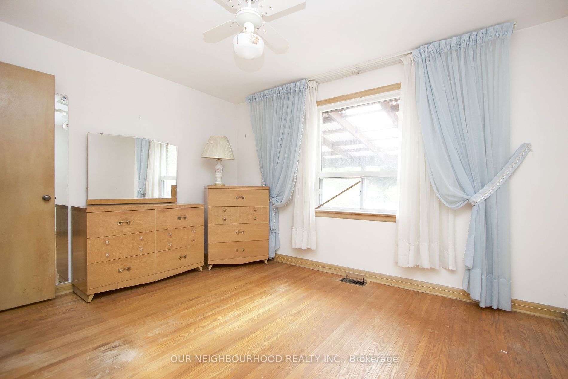 26 Mcmillan Avenue