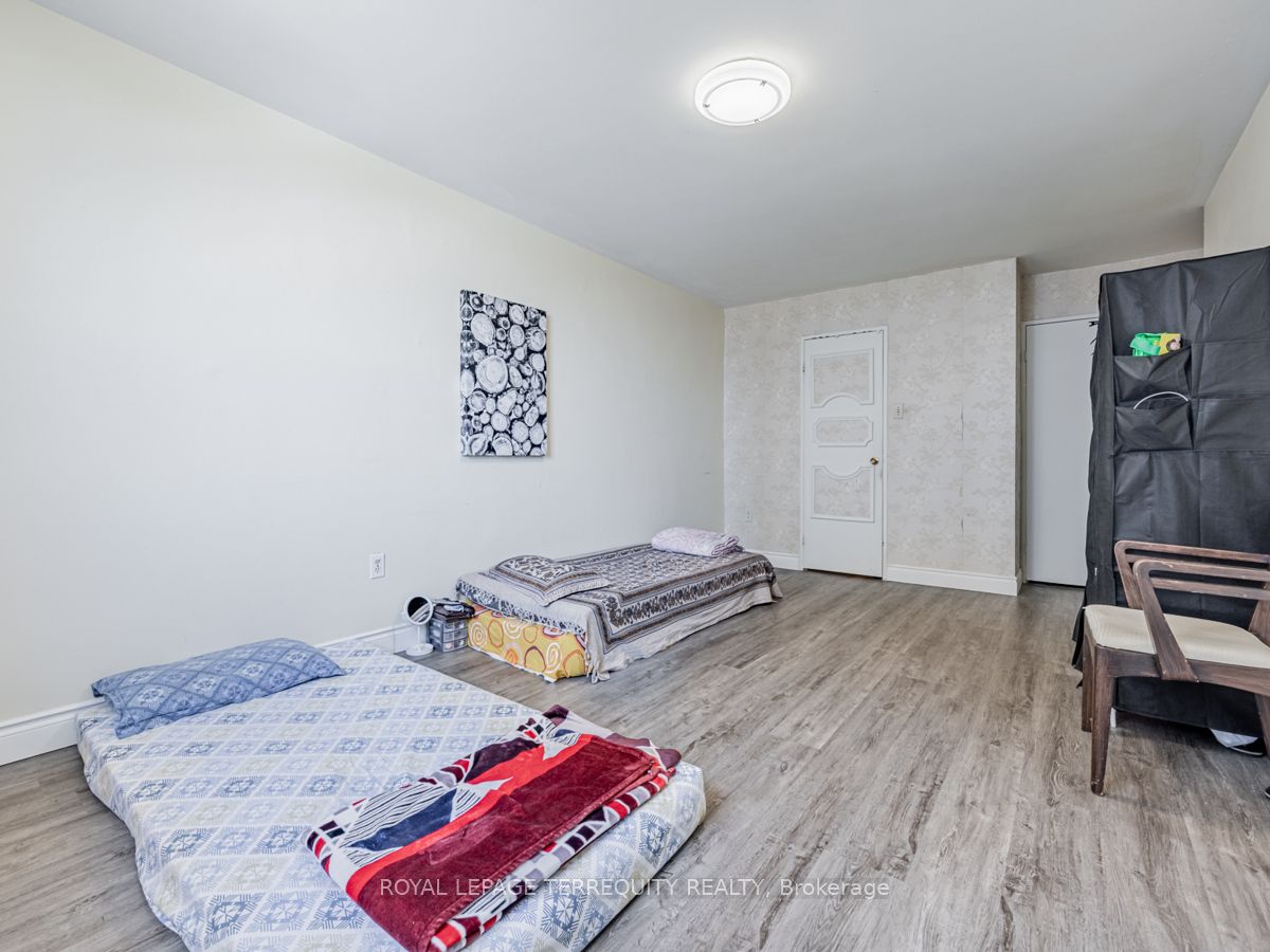 3420 EGLINTON Avenue E, #505