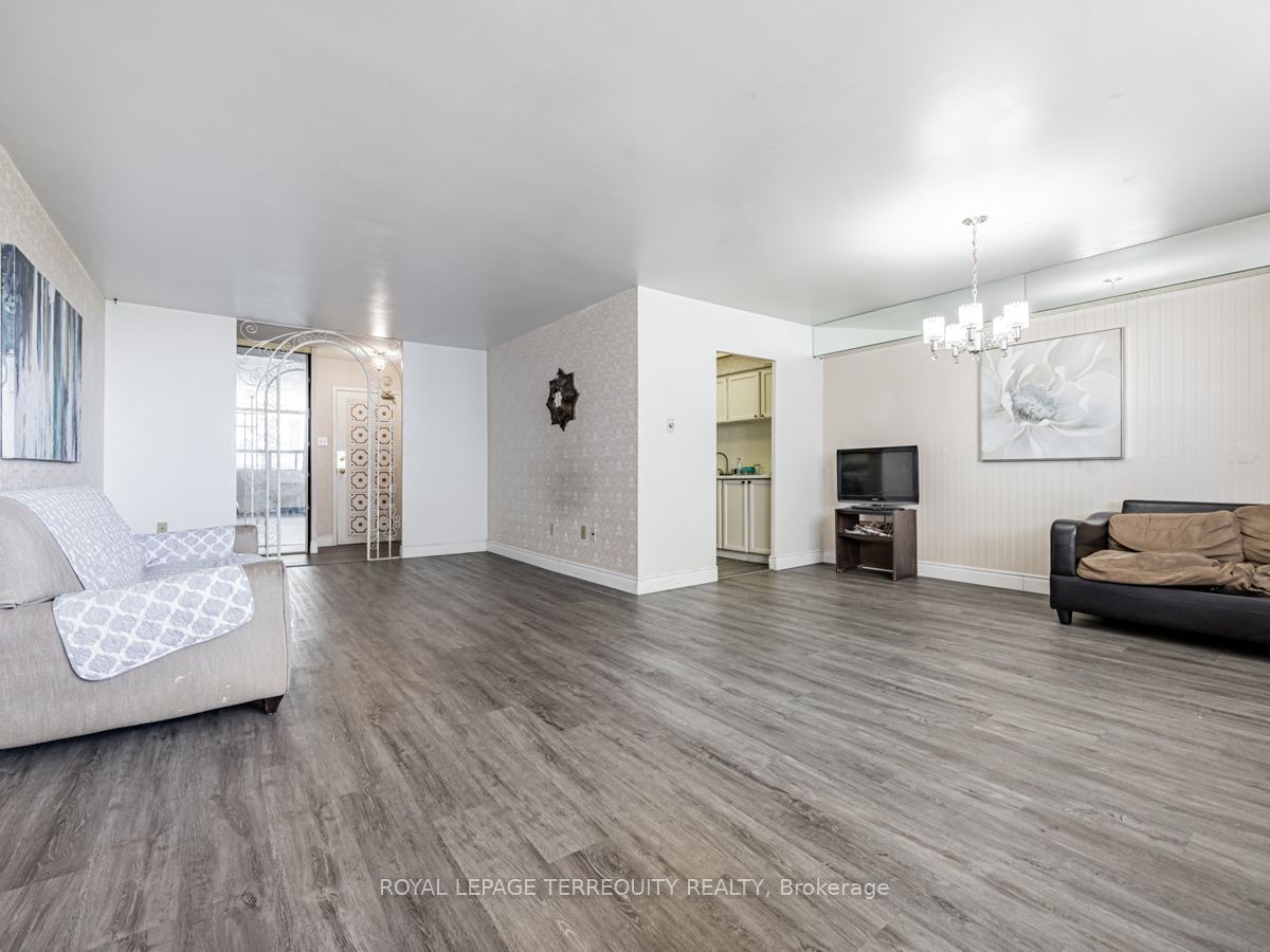 3420 EGLINTON Avenue E, #505