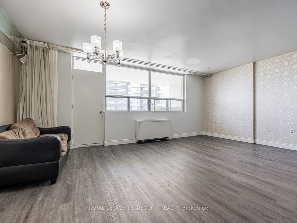 3420 EGLINTON Avenue E, #505