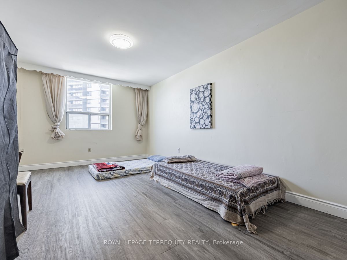 3420 EGLINTON Avenue E, #505