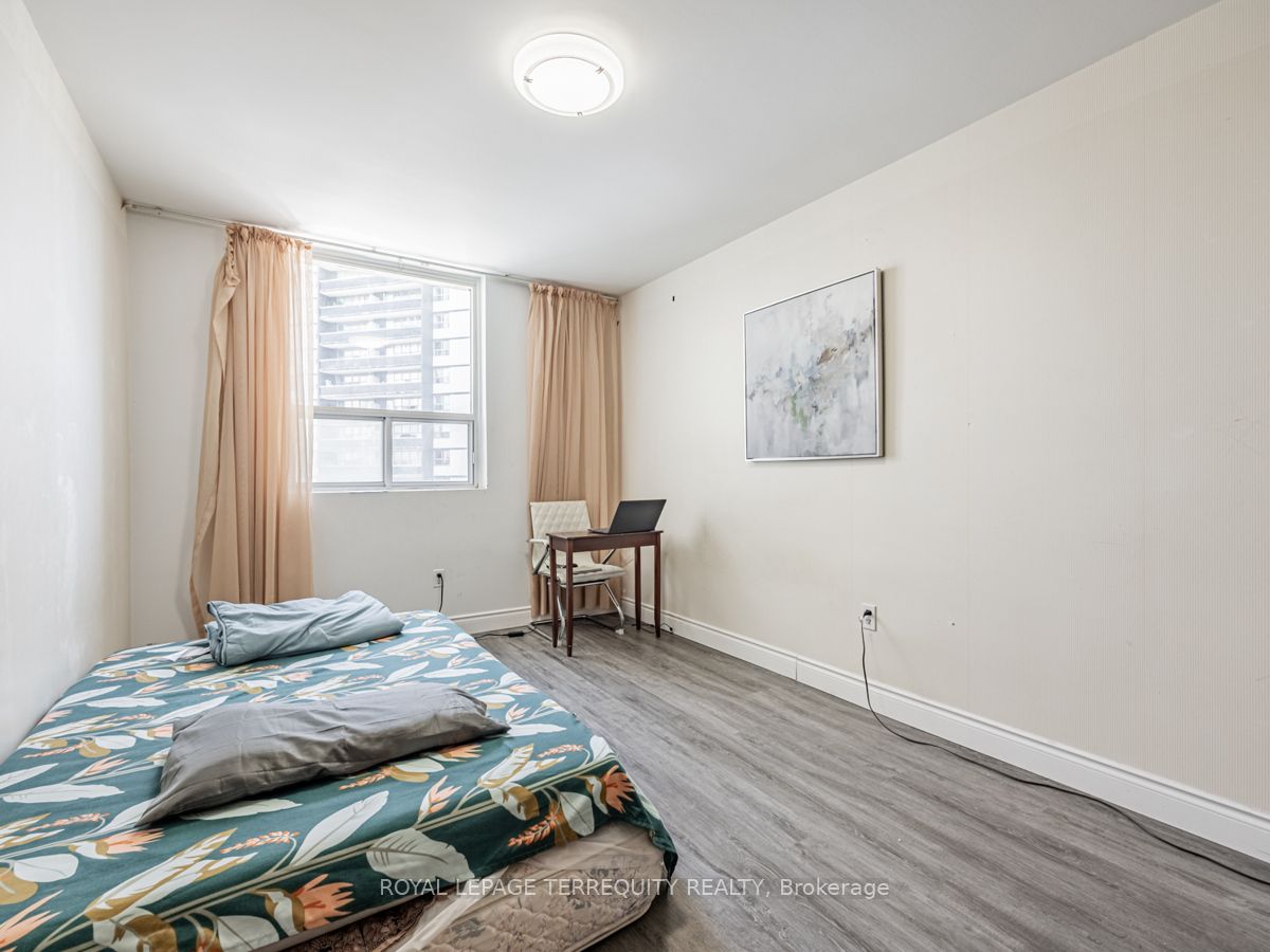 3420 EGLINTON Avenue E, #505