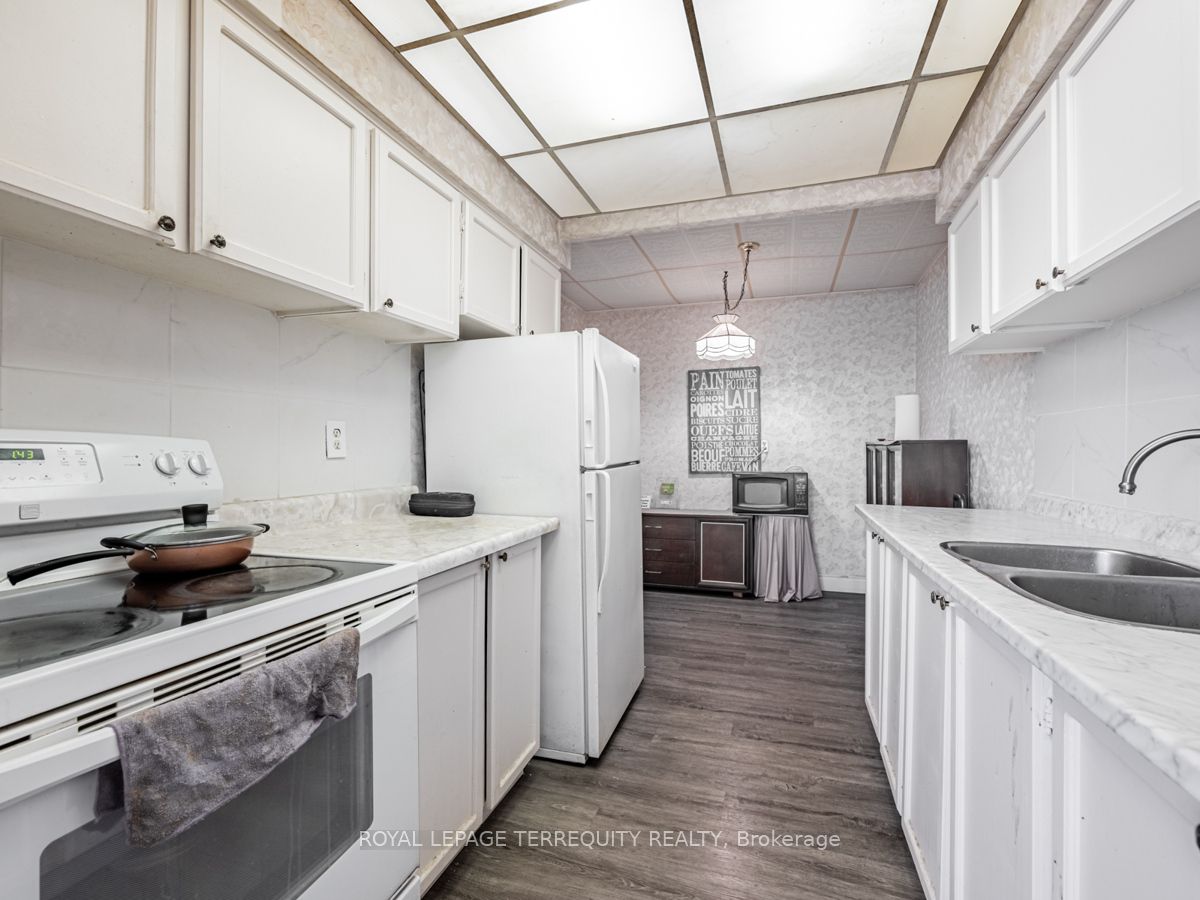 3420 EGLINTON Avenue E, #505