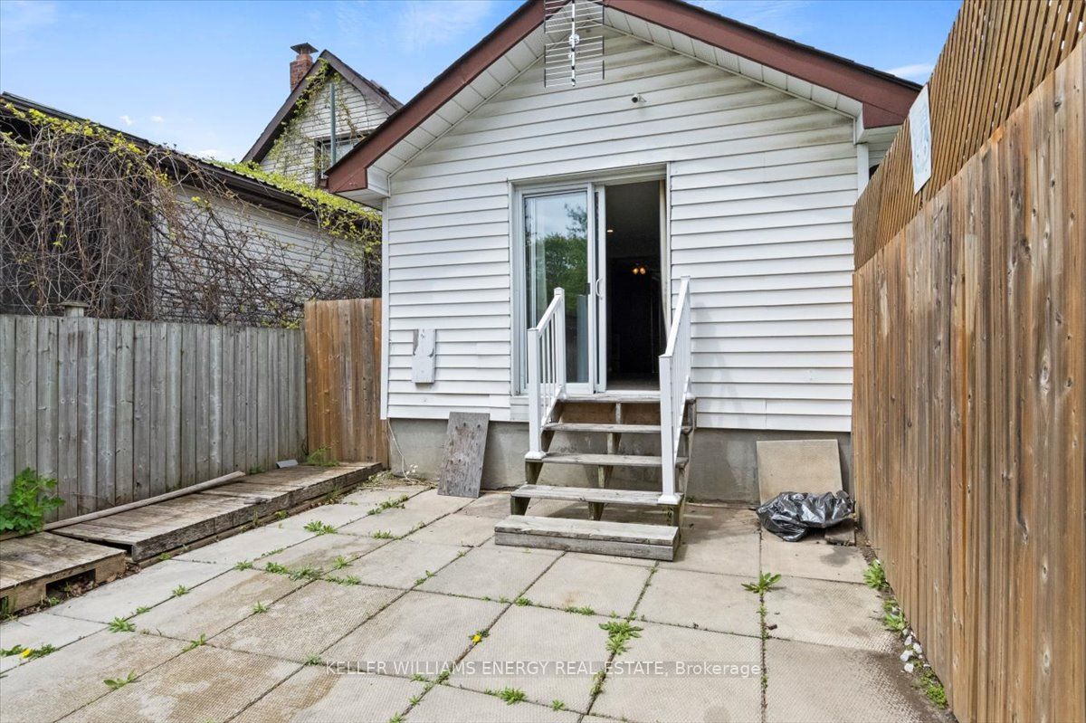 203 Quebec Street