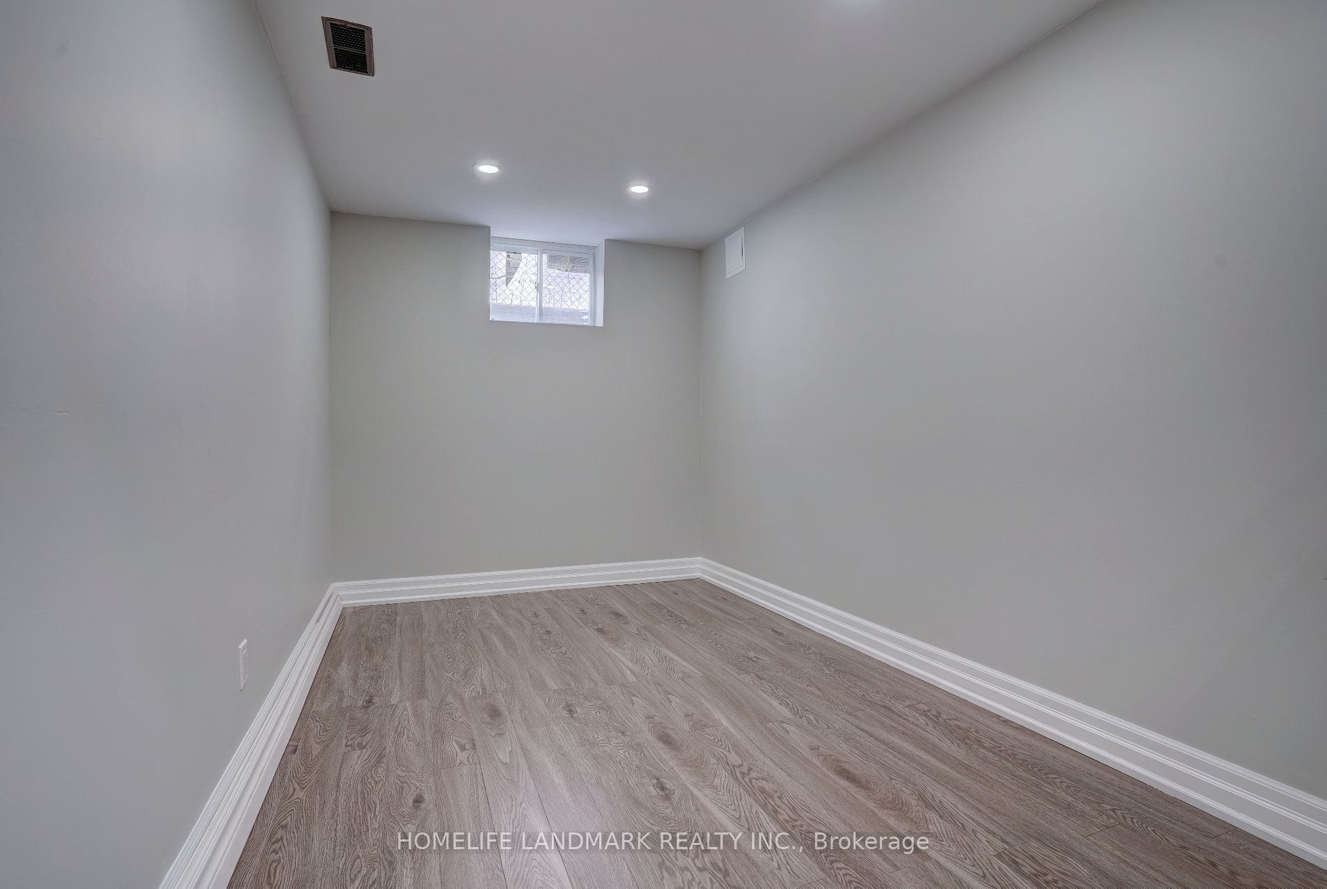 27 Westcroft Drive