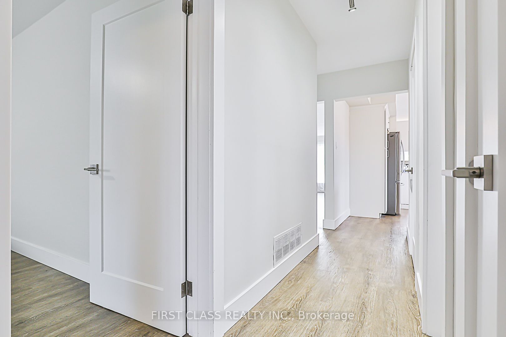 24 Fintona Ave