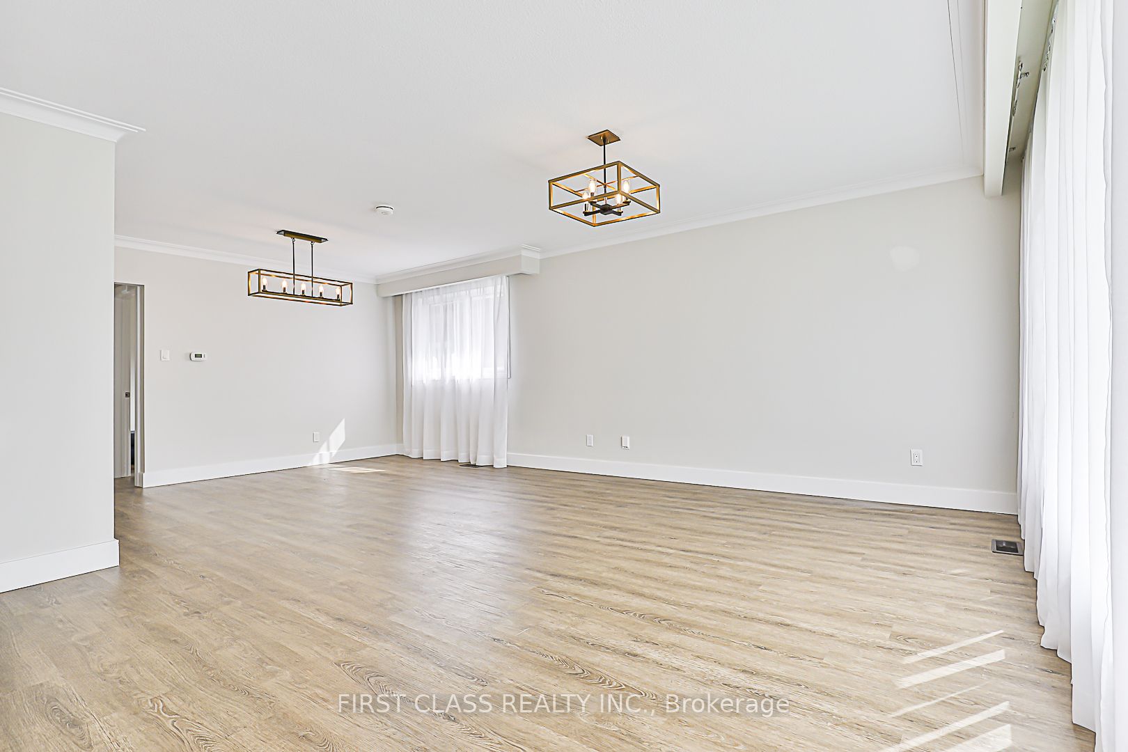 24 Fintona Ave