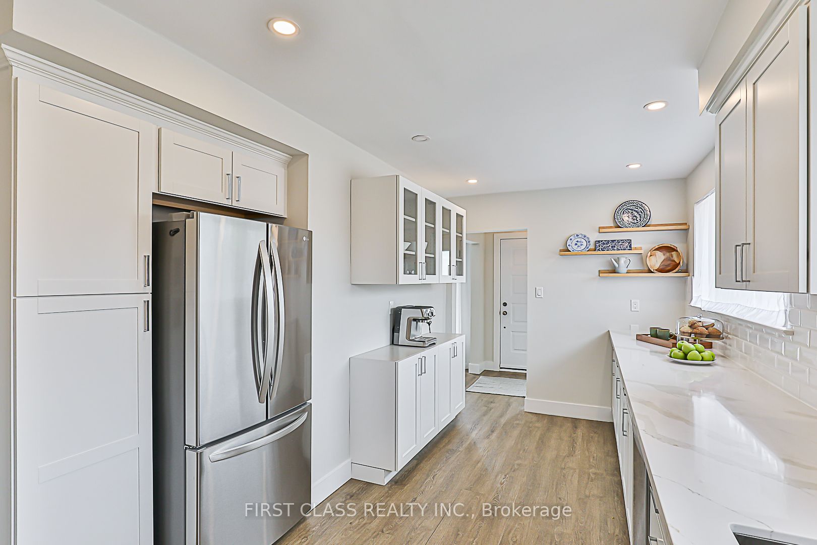 24 Fintona Ave