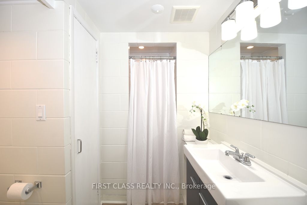 24 Fintona Ave