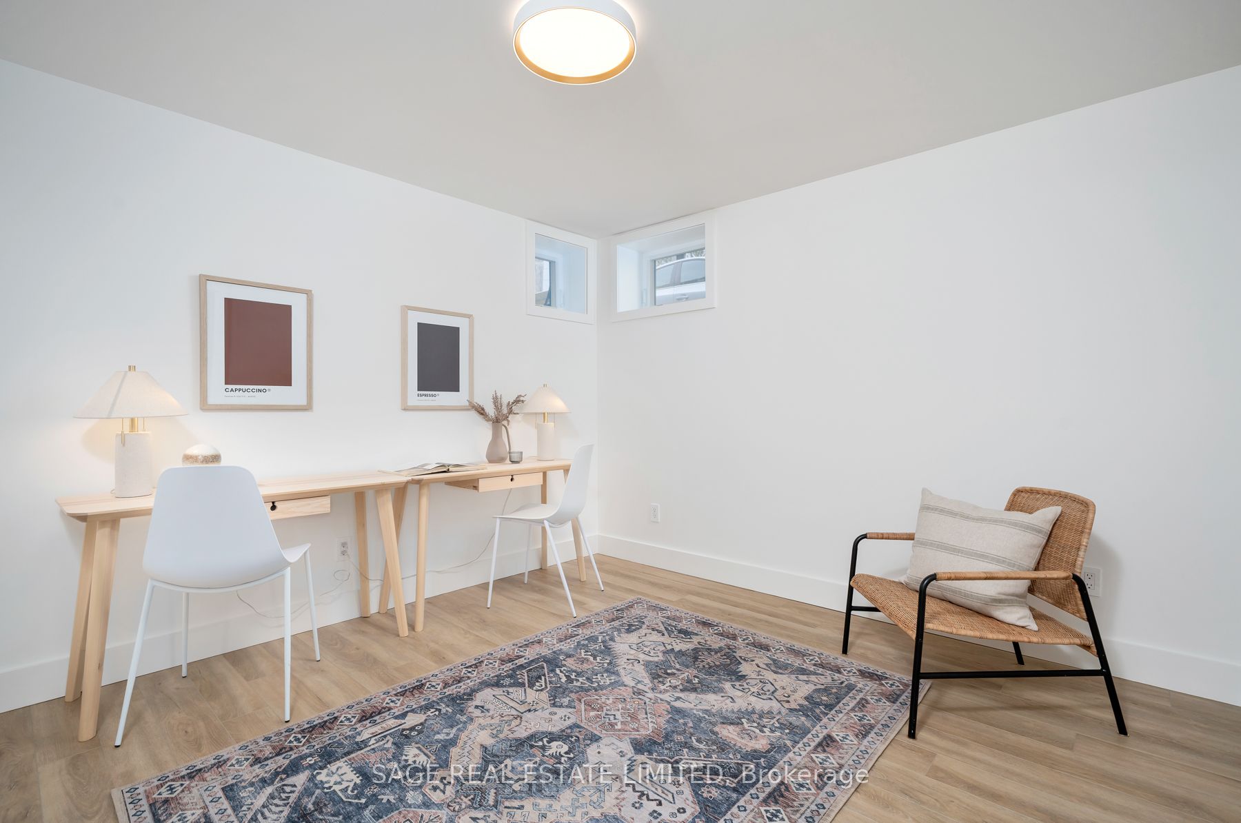 245 Linsmore Cres