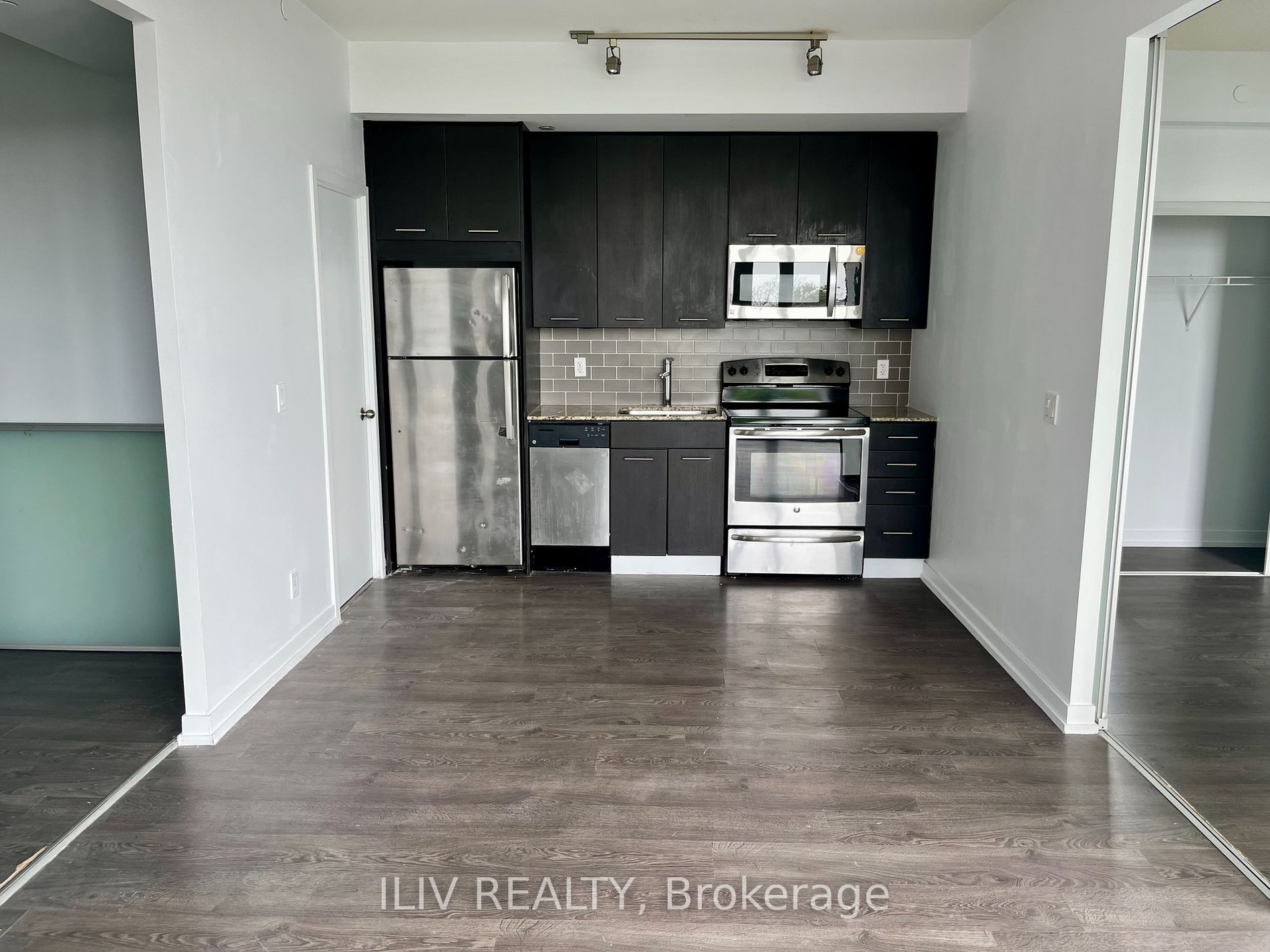 2055 Danforth Ave, #508