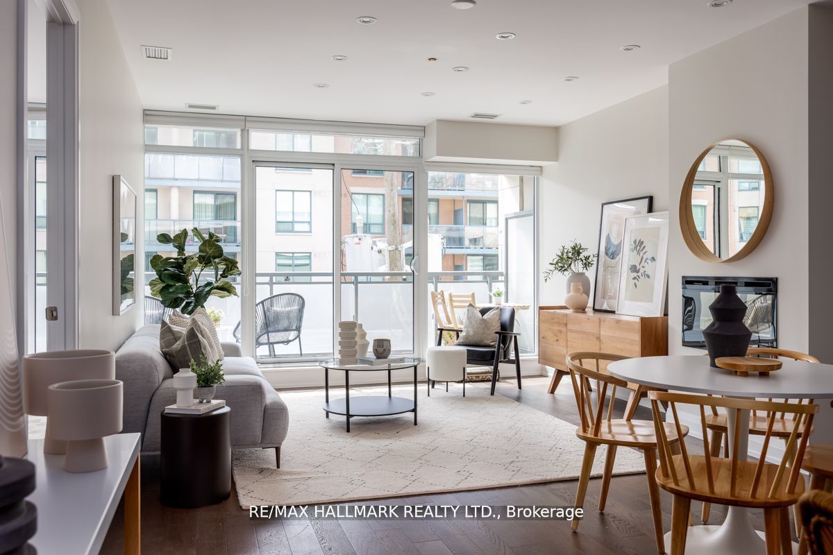200 Woodbine Avenue, #304