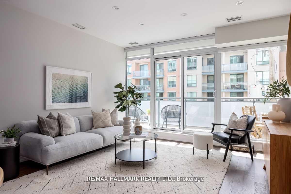 200 Woodbine Avenue, #304